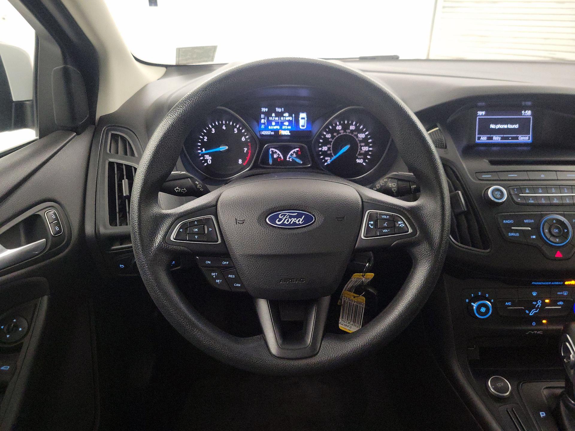 Thumbnail: 2017 Ford Focus - 10