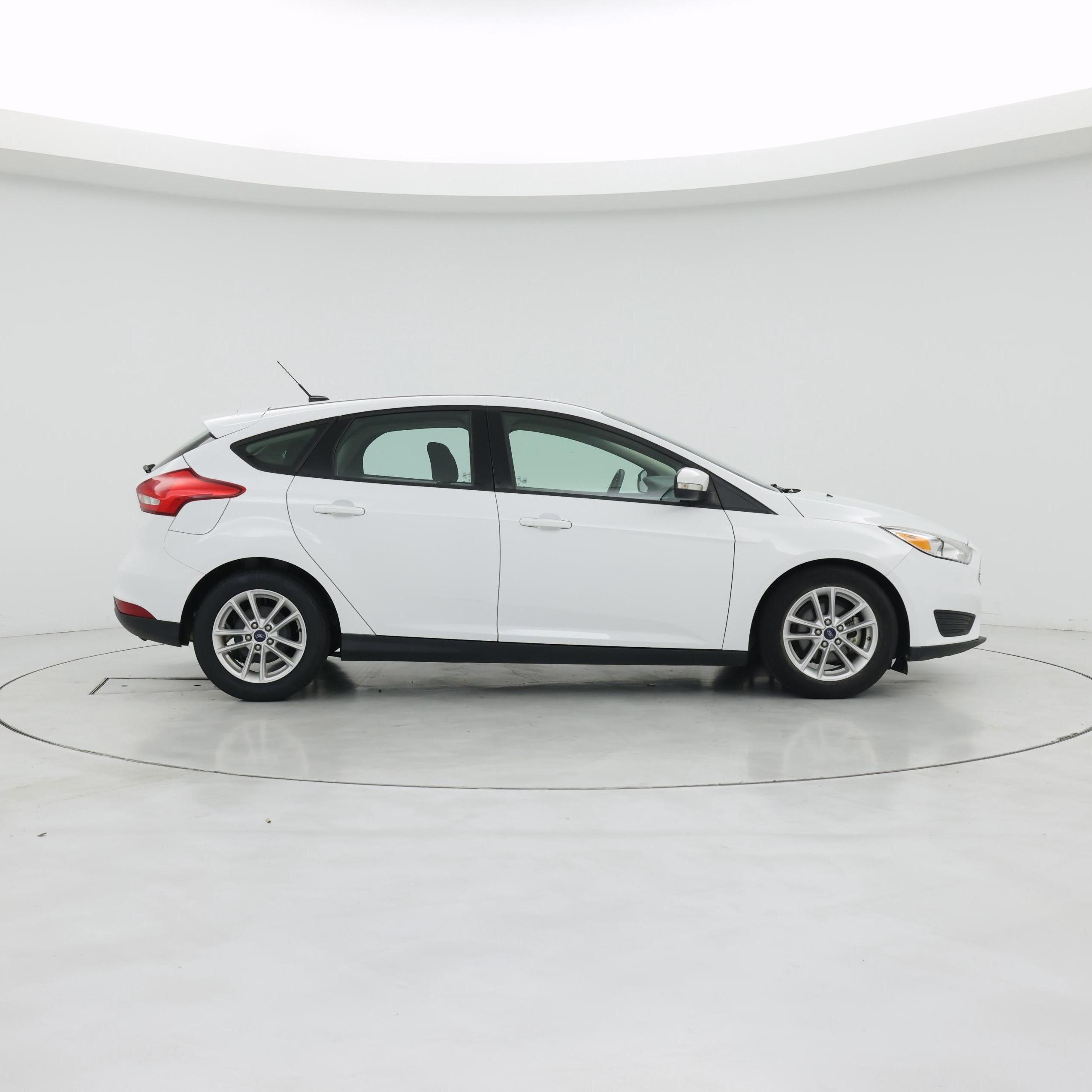 Thumbnail: 2017 Ford Focus - 7