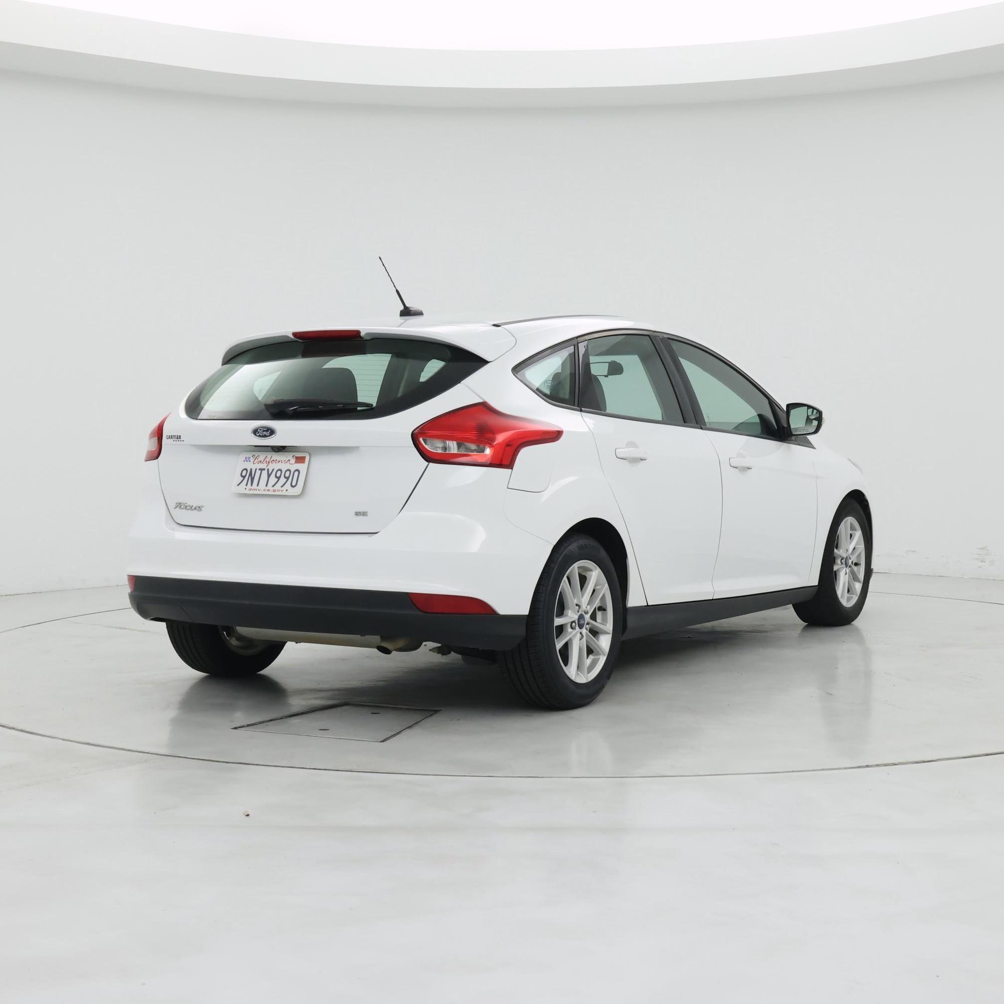Thumbnail: 2017 Ford Focus - 8