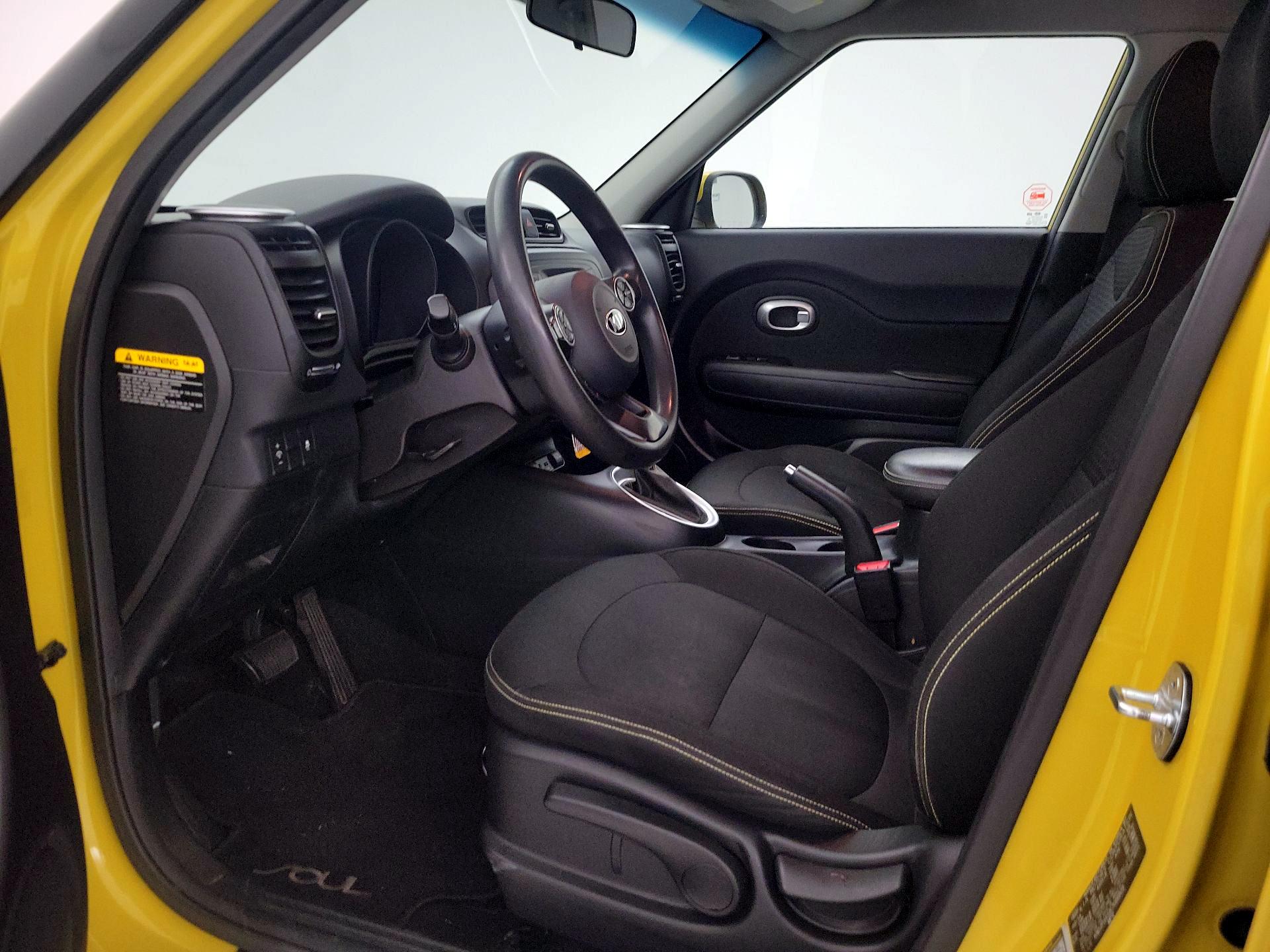 Thumbnail: 2014 Kia Soul - 11