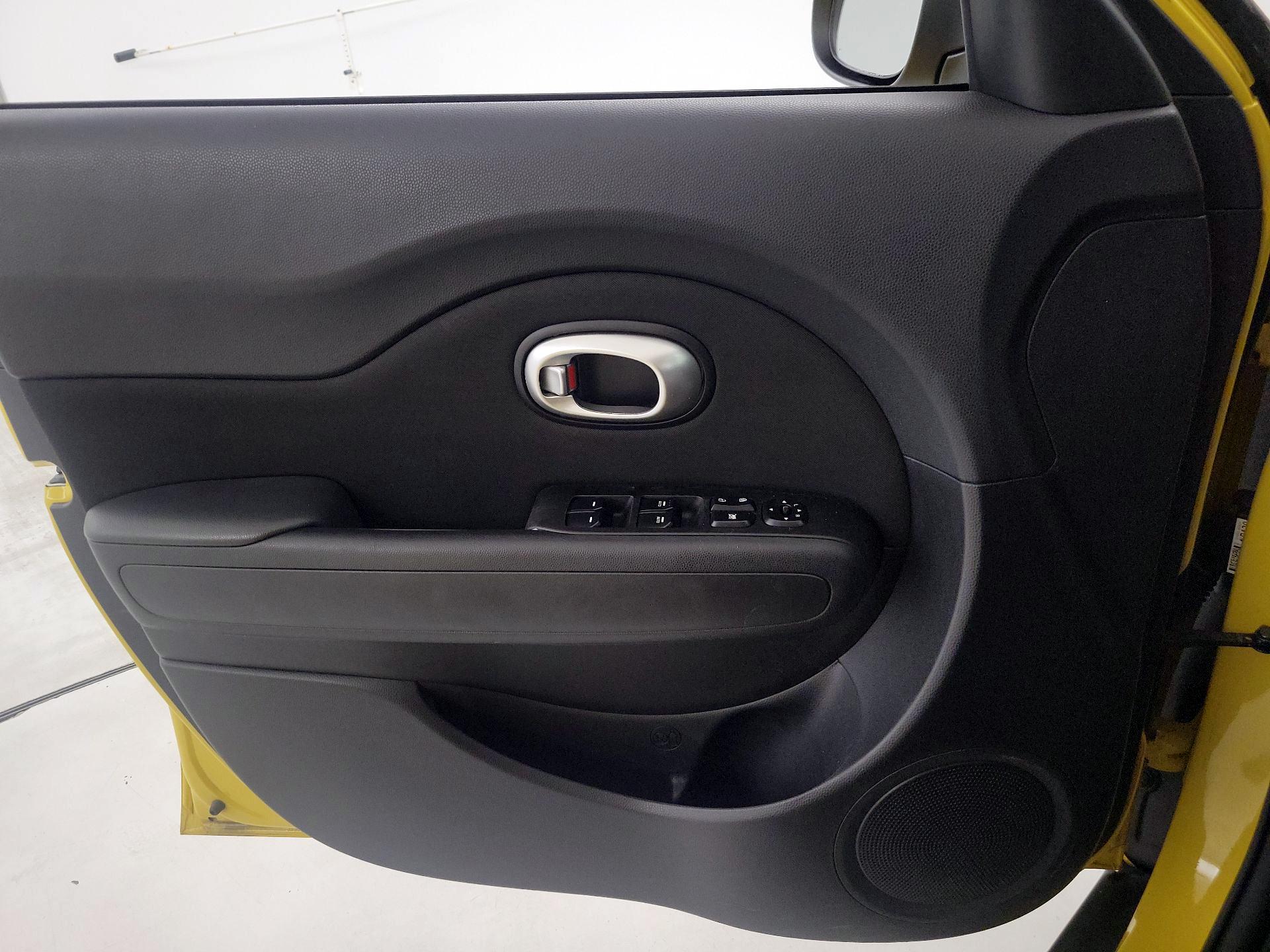Thumbnail: 2014 Kia Soul - 13
