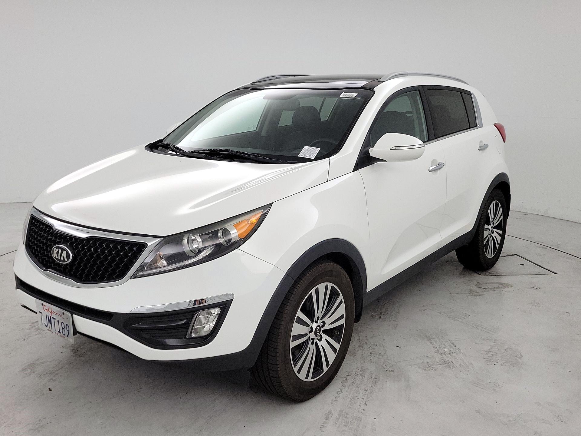 Thumbnail: 2015 Kia Sportage - 3