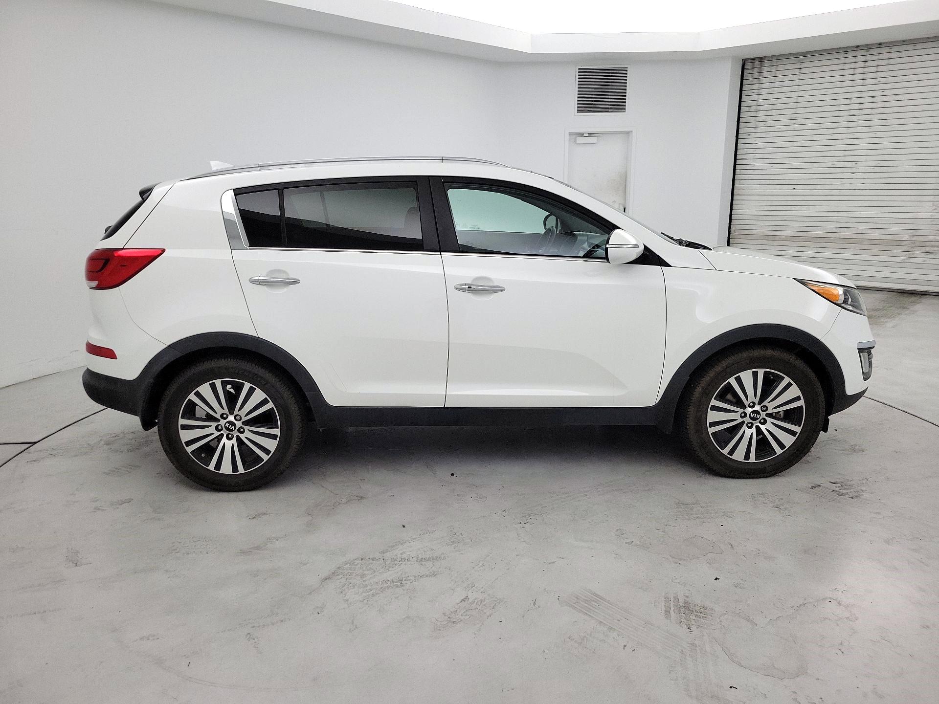 Thumbnail: 2015 Kia Sportage - 4