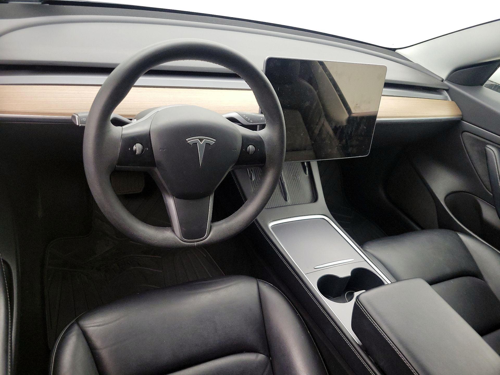Thumbnail: 2021 Tesla Model 3 - 9