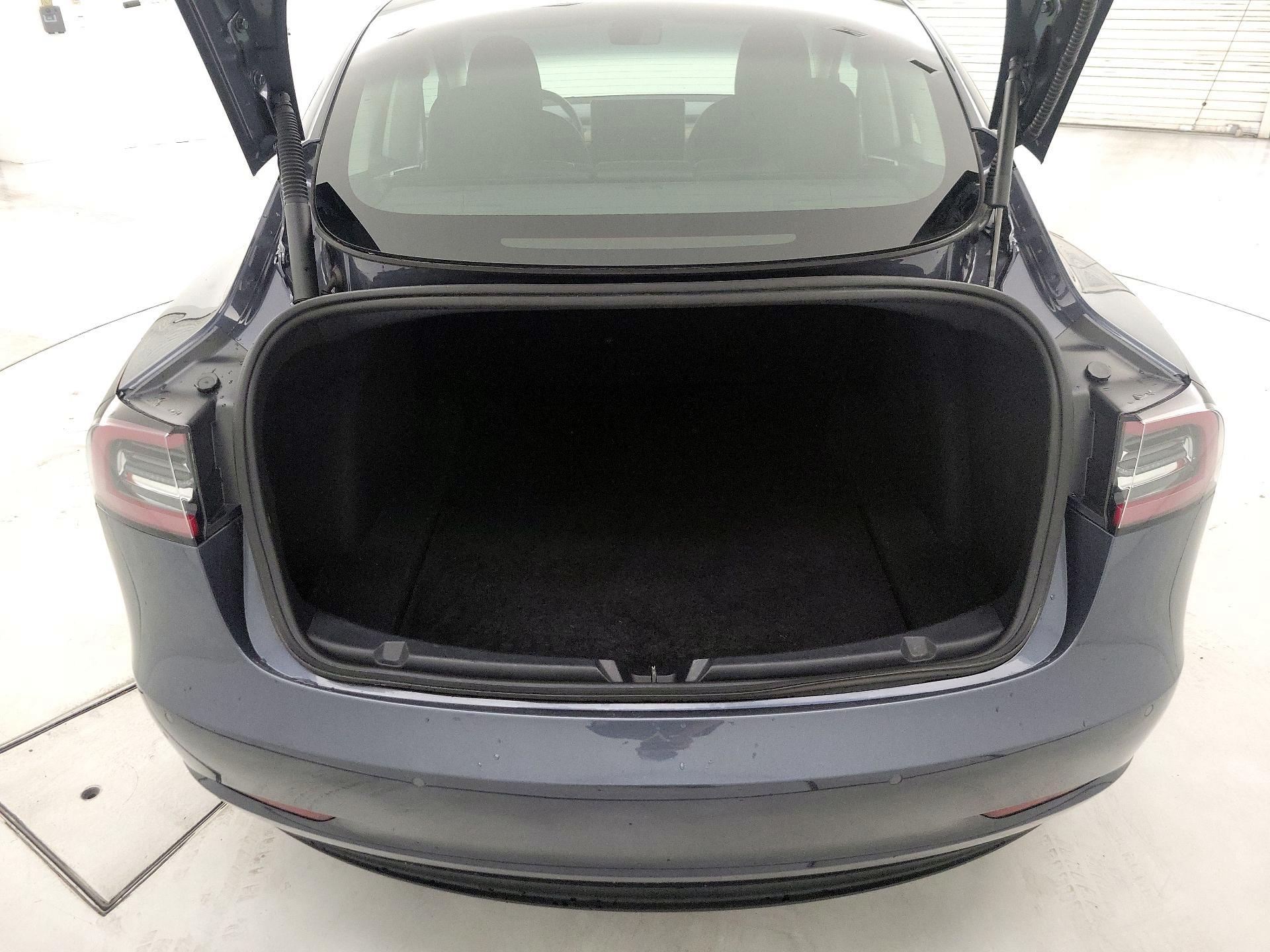Thumbnail: 2022 Tesla Model 3 - 19