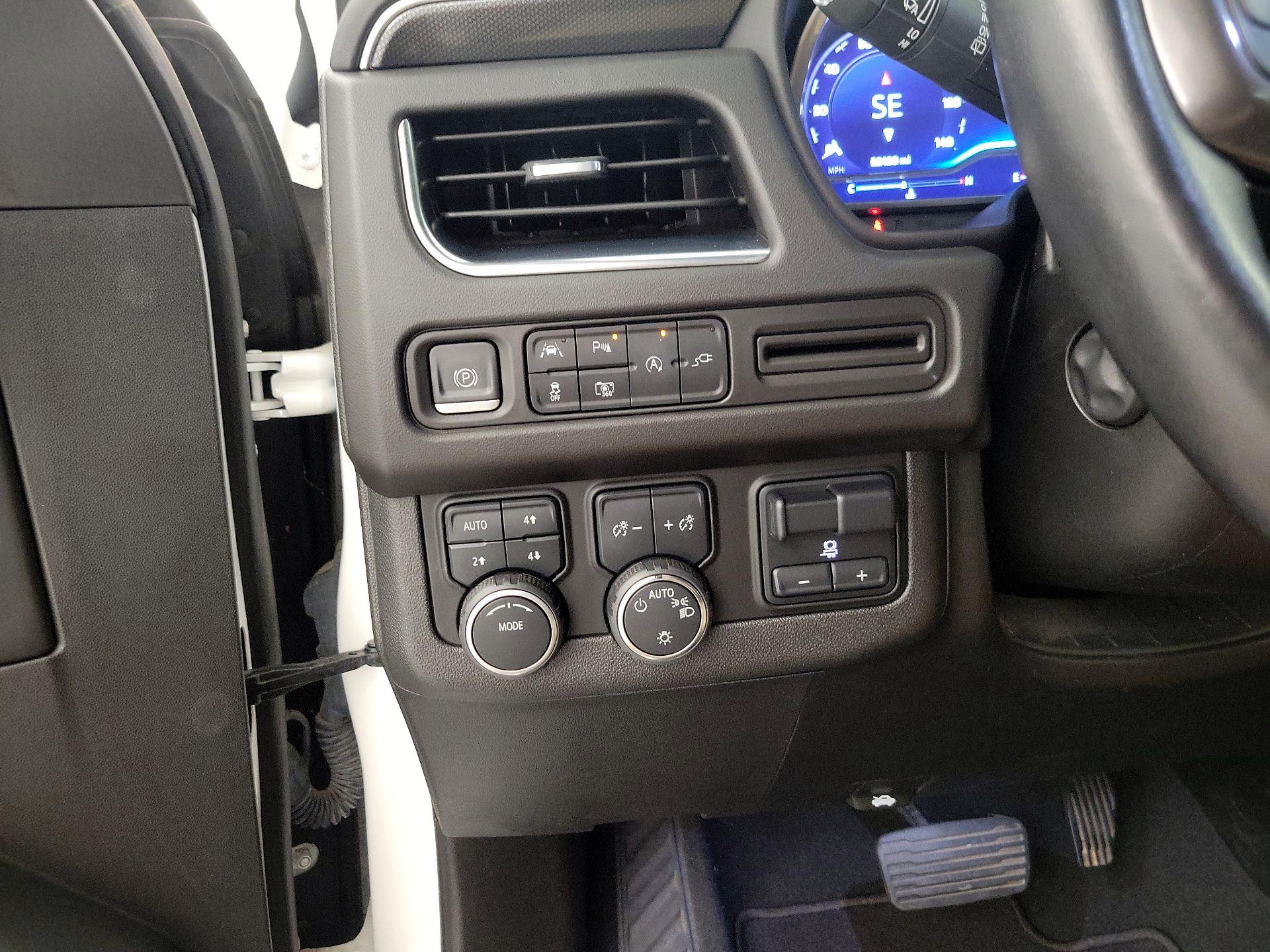Thumbnail: 2022 Chevrolet Tahoe - 13