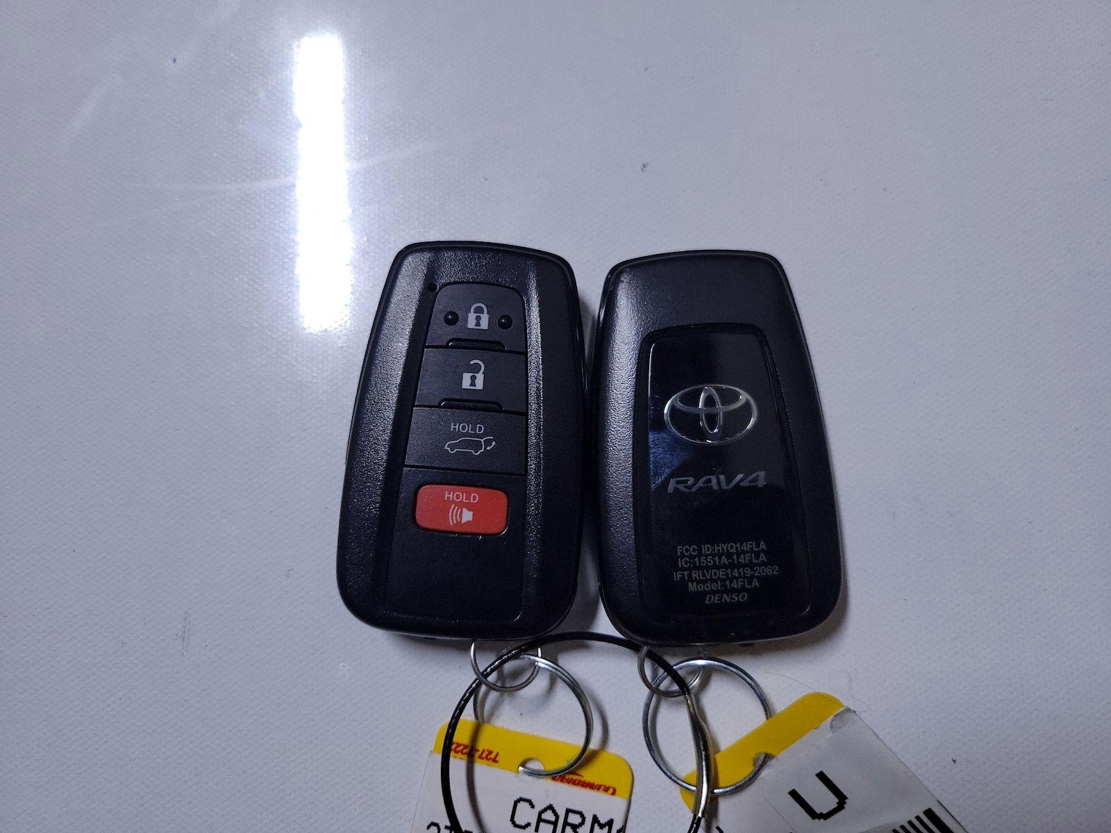 2025 Toyota RAV4 XLE - Photo 23