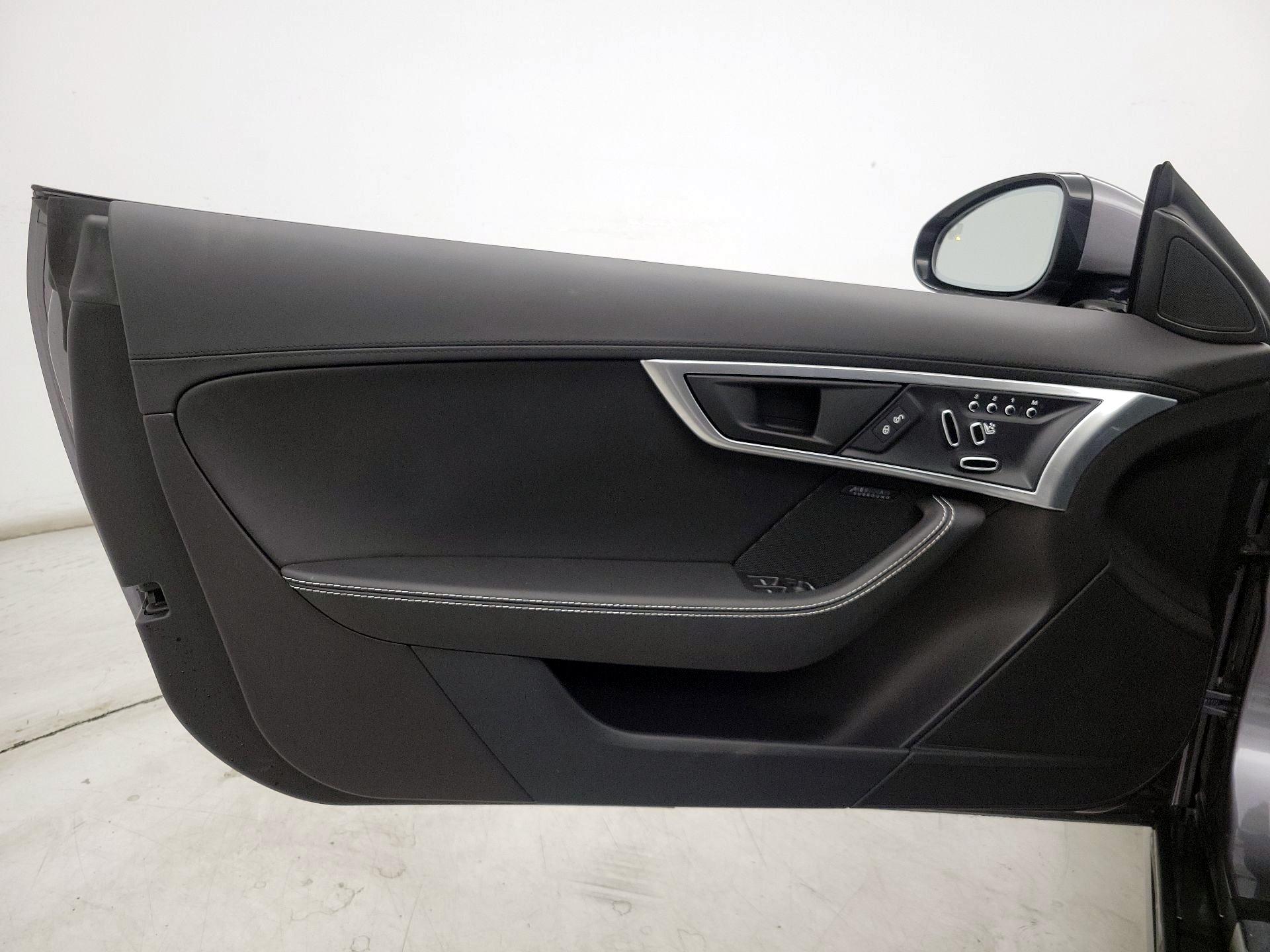 Thumbnail: 2020 Jaguar F-Type - 12