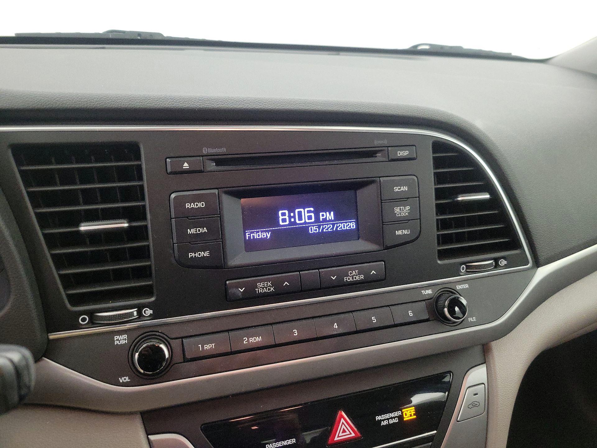 Thumbnail: 2017 Hyundai Elantra - 14