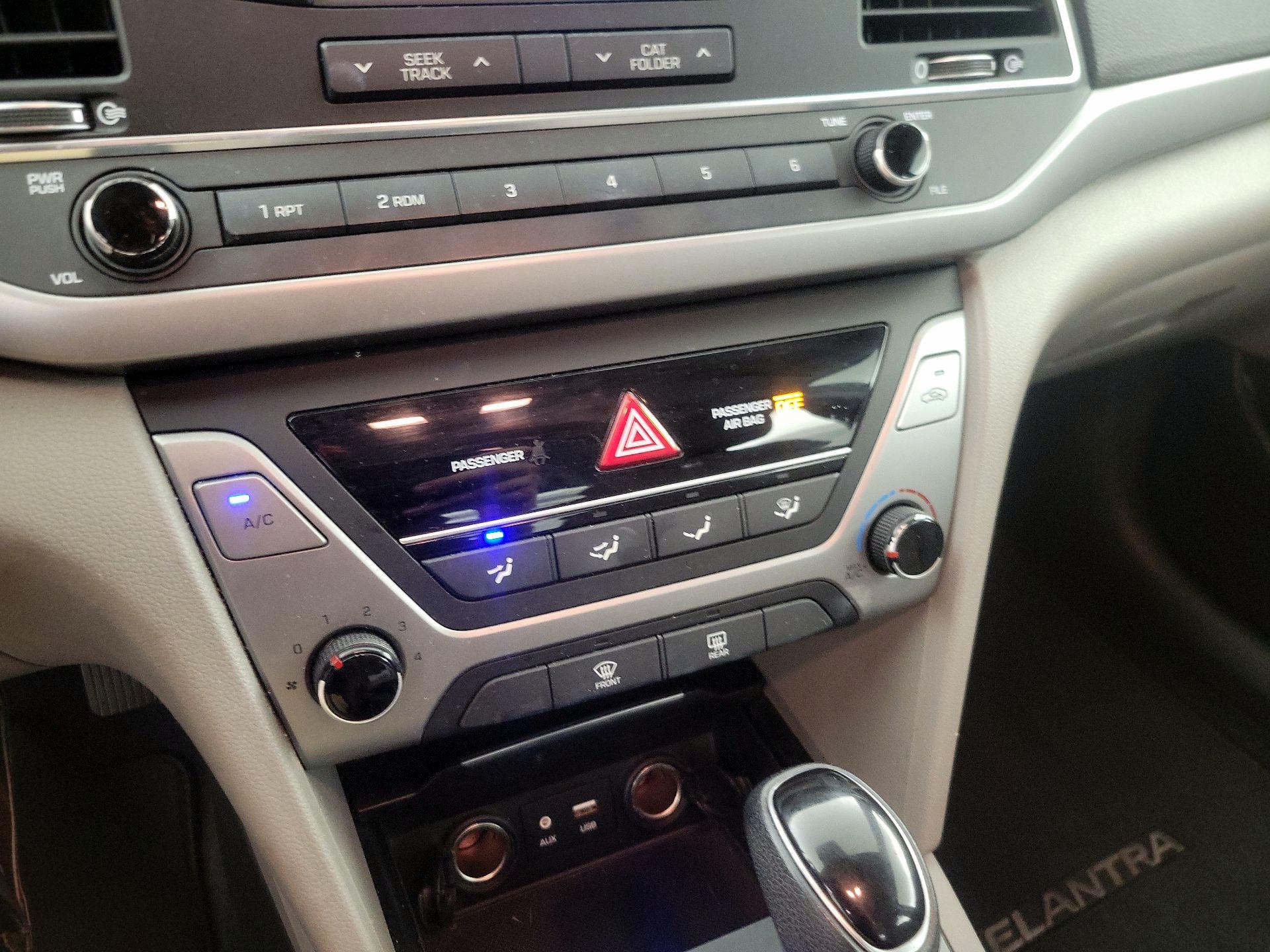 Thumbnail: 2017 Hyundai Elantra - 15