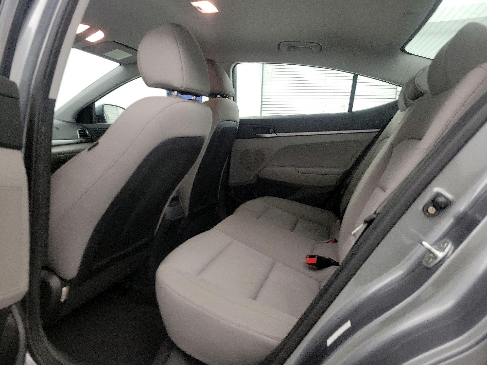 Thumbnail: 2017 Hyundai Elantra - 18