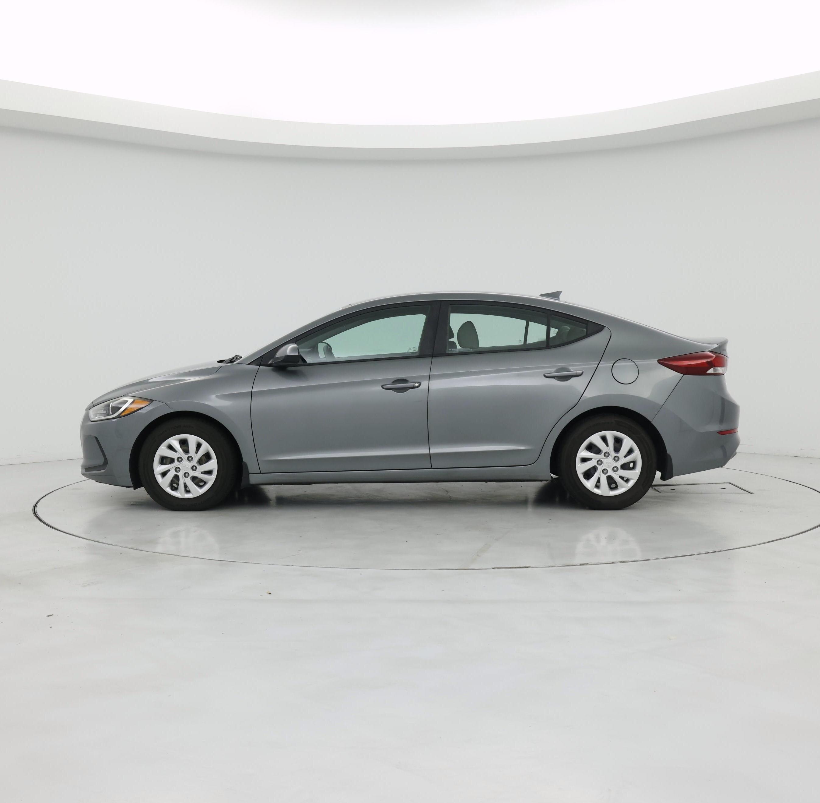 Thumbnail: 2017 Hyundai Elantra - 3