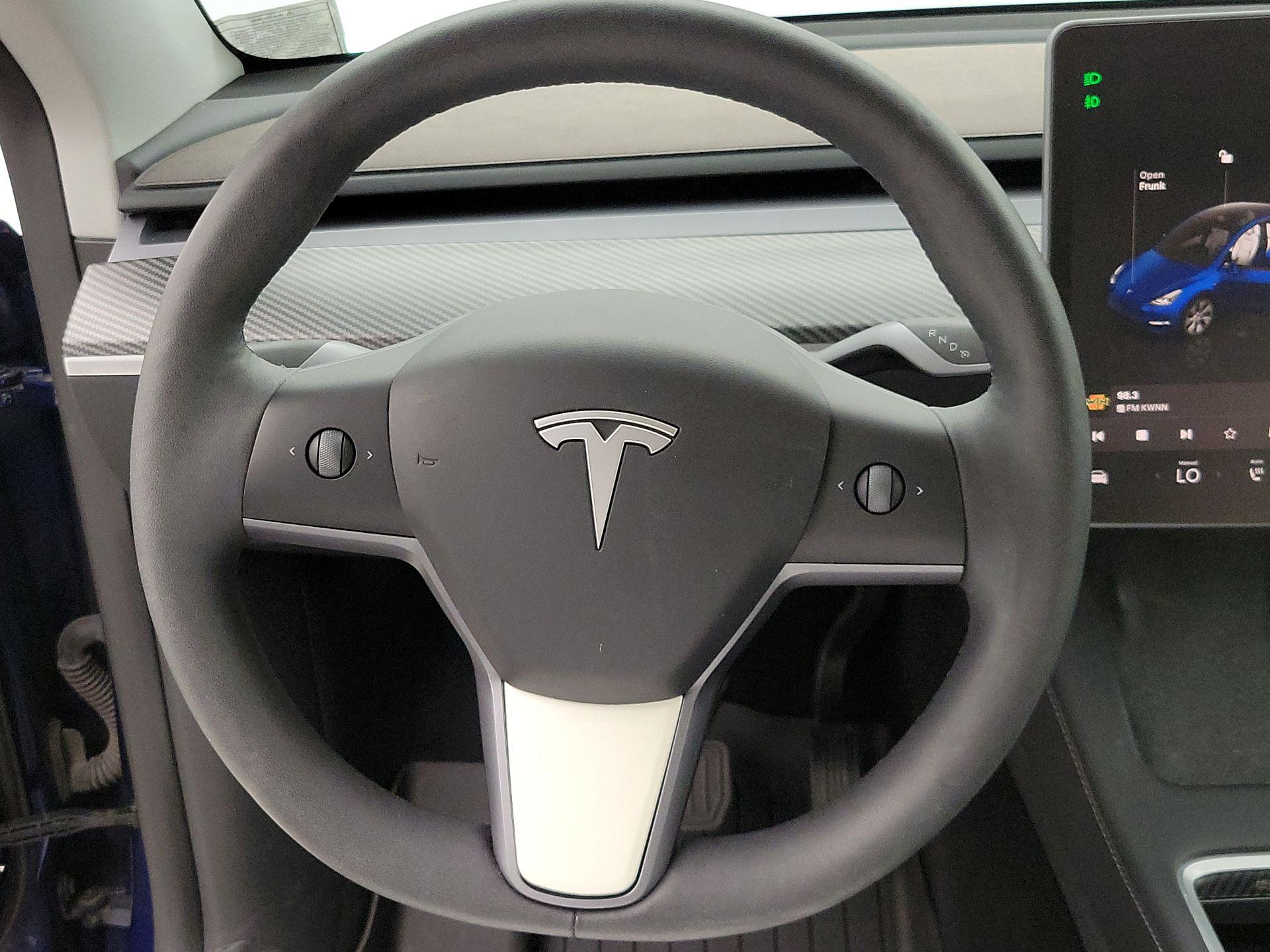 Thumbnail: 2023 Tesla Model Y - 10
