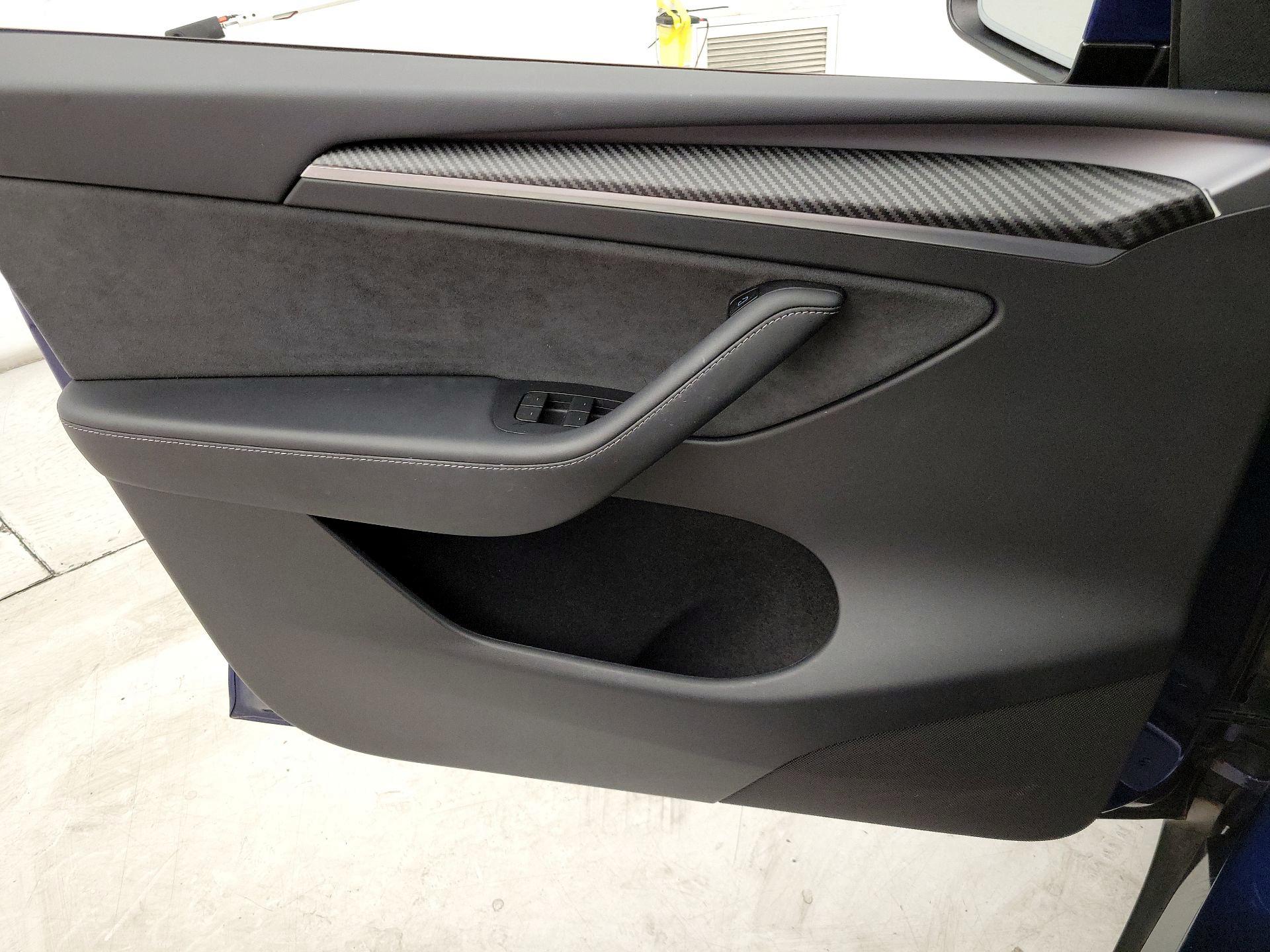 Thumbnail: 2023 Tesla Model Y - 12