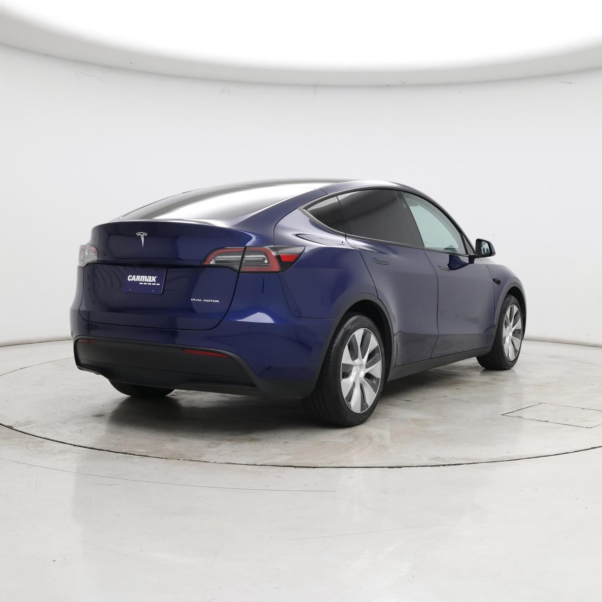 Thumbnail: 2023 Tesla Model Y - 8
