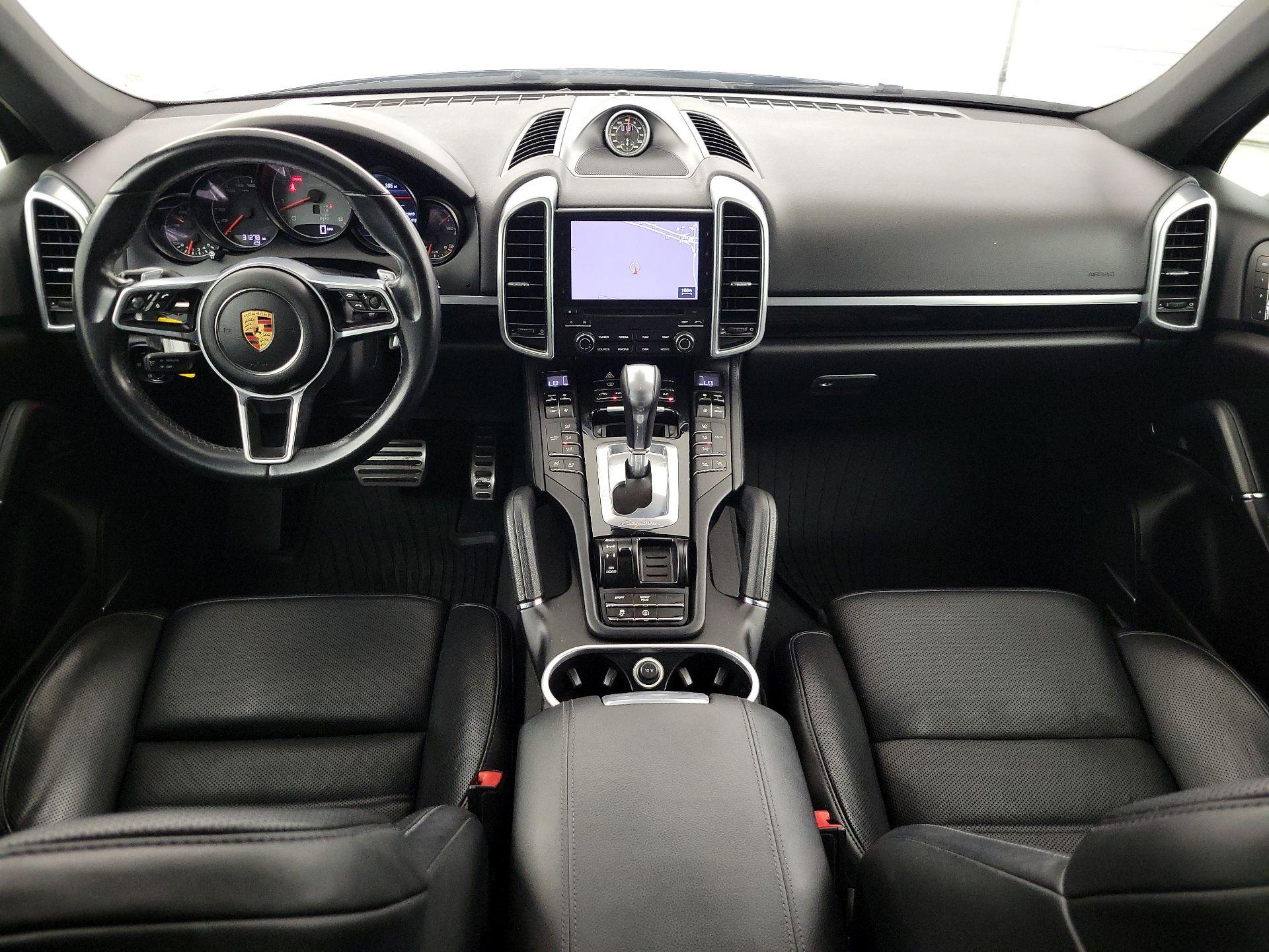 Thumbnail: 2017 Porsche Cayenne - 9