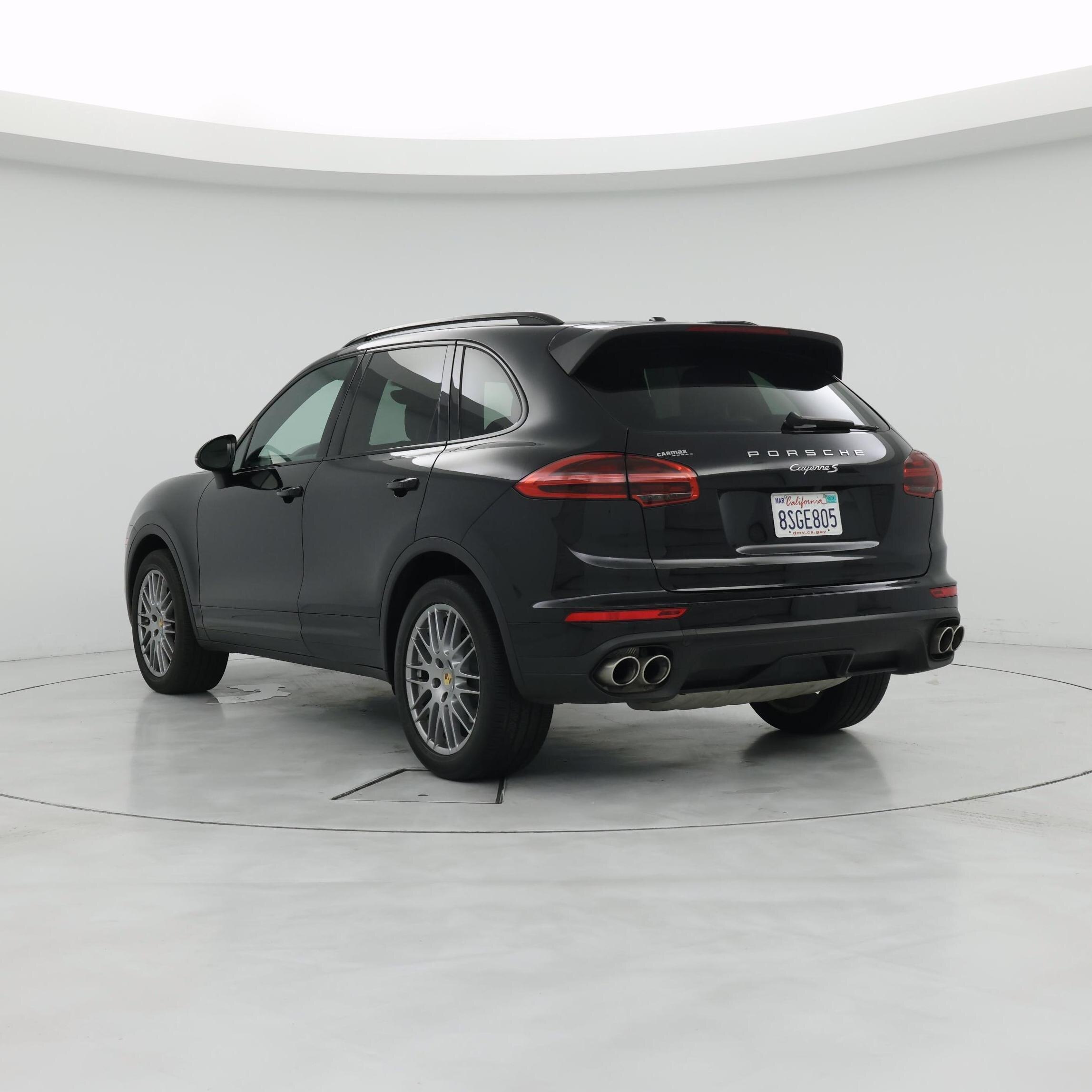 Thumbnail: 2017 Porsche Cayenne - 2