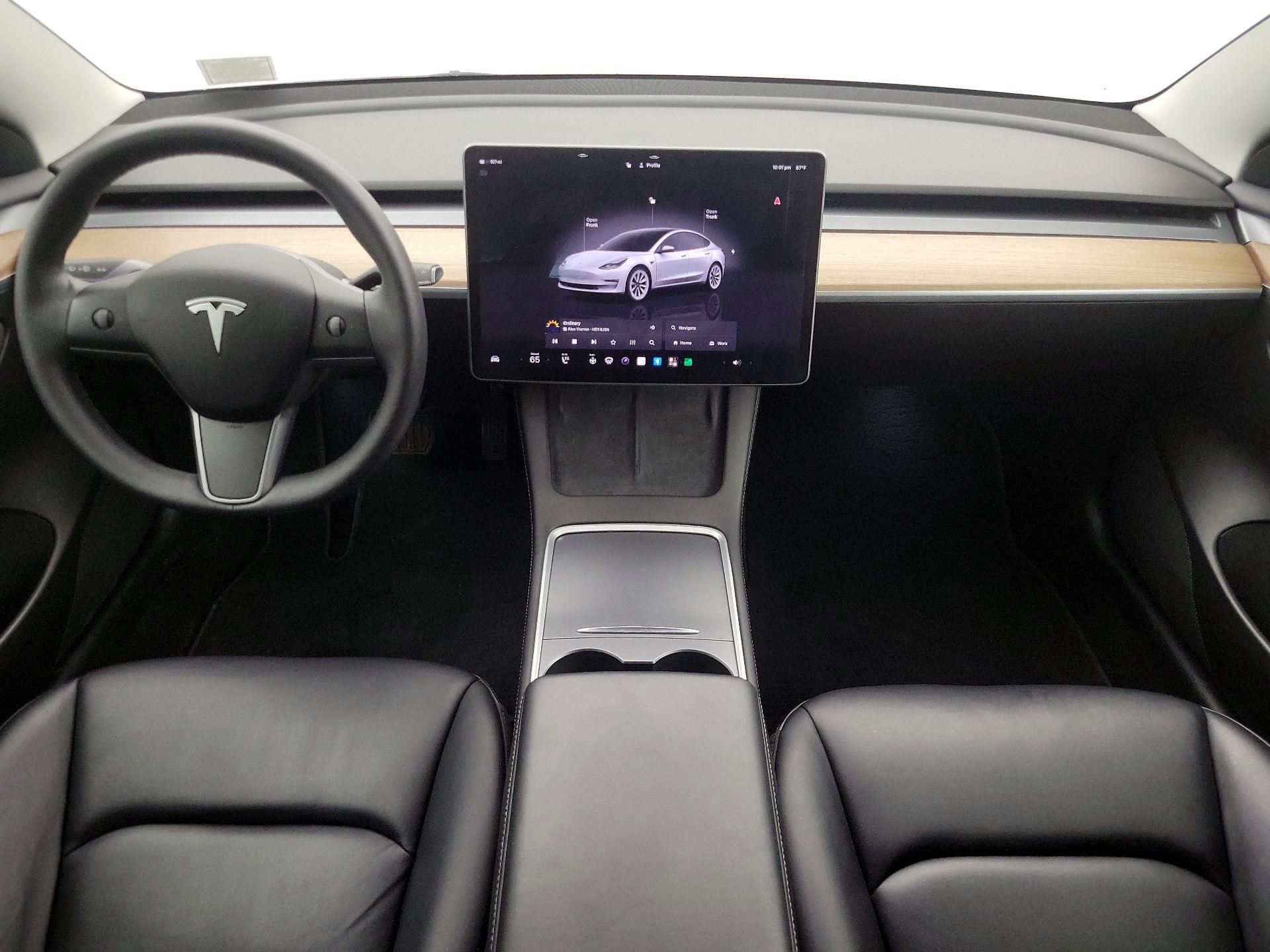 Thumbnail: 2022 Tesla Model 3 - 9