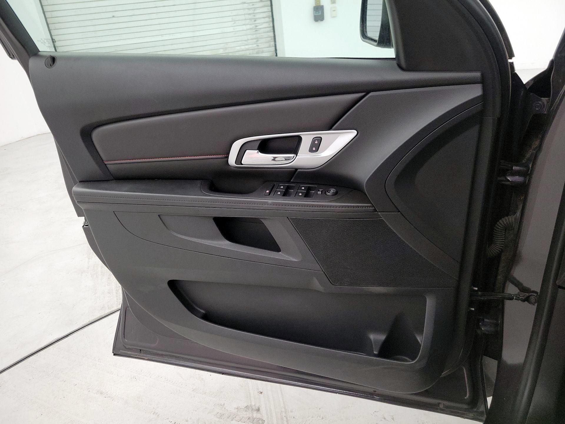 Thumbnail: 2016 GMC Terrain - 12