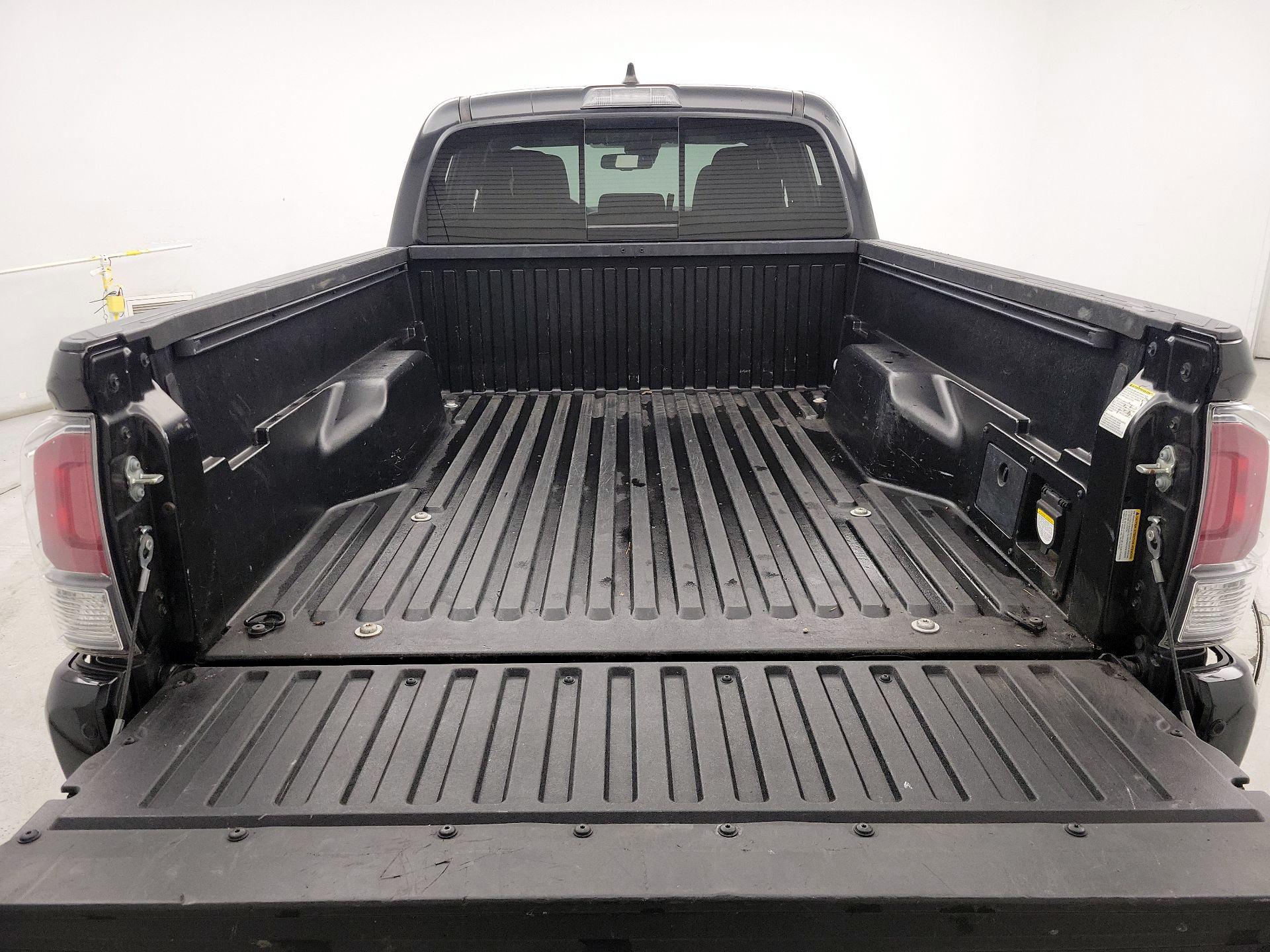 Thumbnail: 2021 Toyota Tacoma - 20