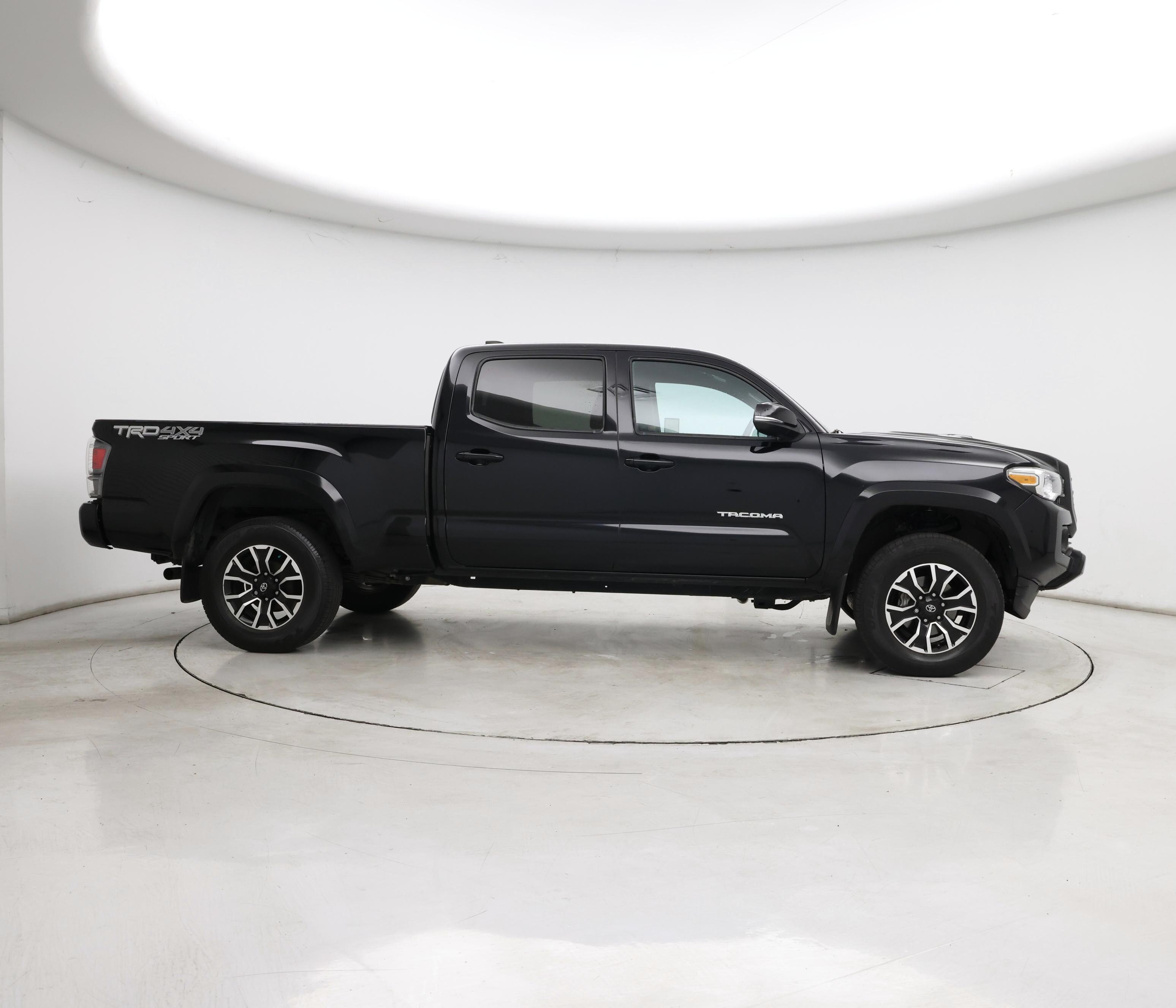 Thumbnail: 2021 Toyota Tacoma - 7