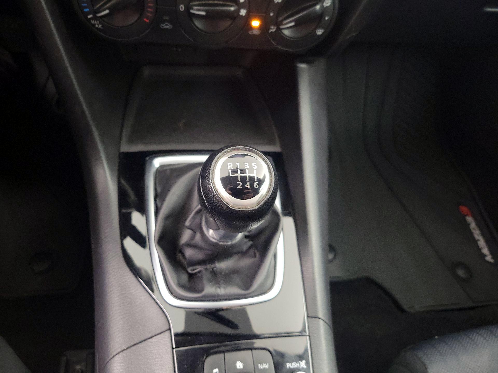 Thumbnail: 2016 Mazda Mazda3 - 17