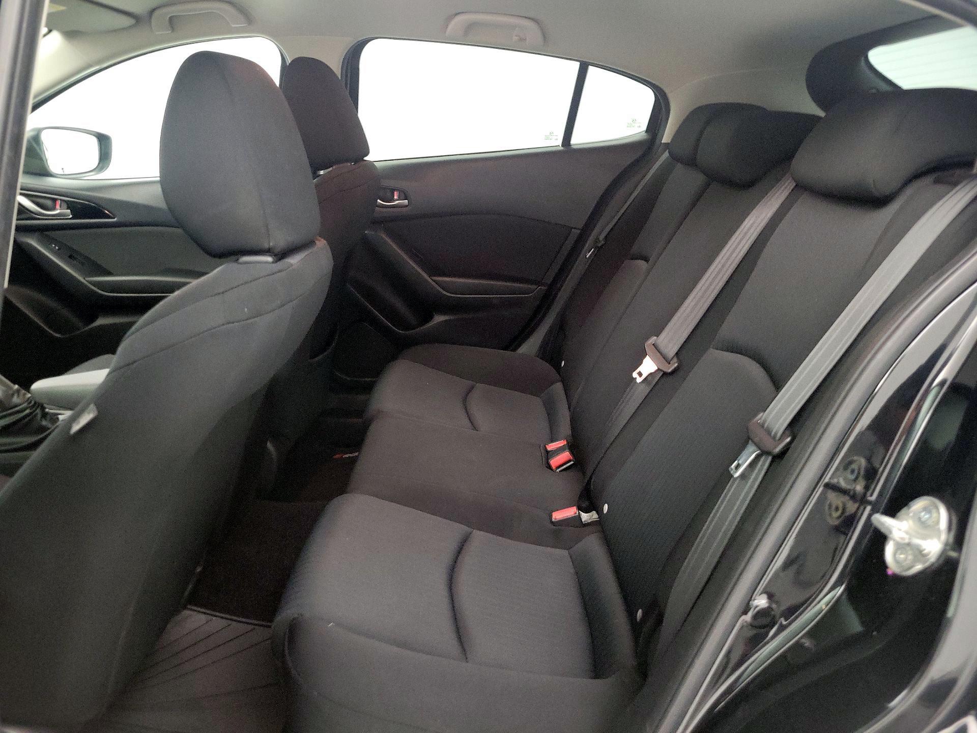 Thumbnail: 2016 Mazda Mazda3 - 19