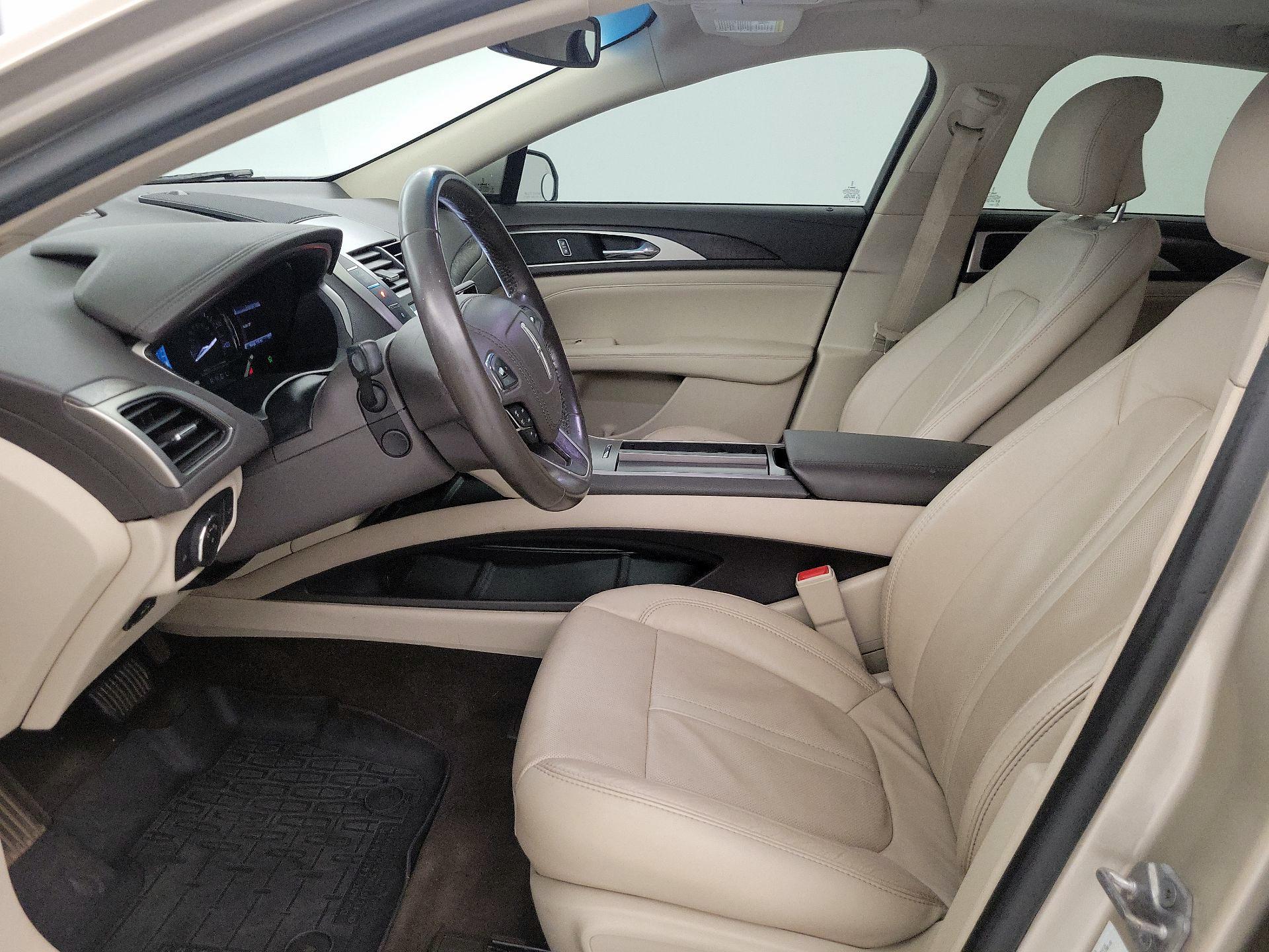 Thumbnail: 2017 Lincoln MKZ - 11