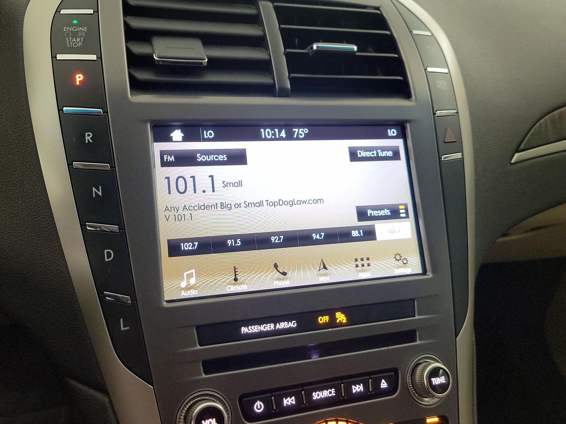 Thumbnail: 2017 Lincoln MKZ - 16