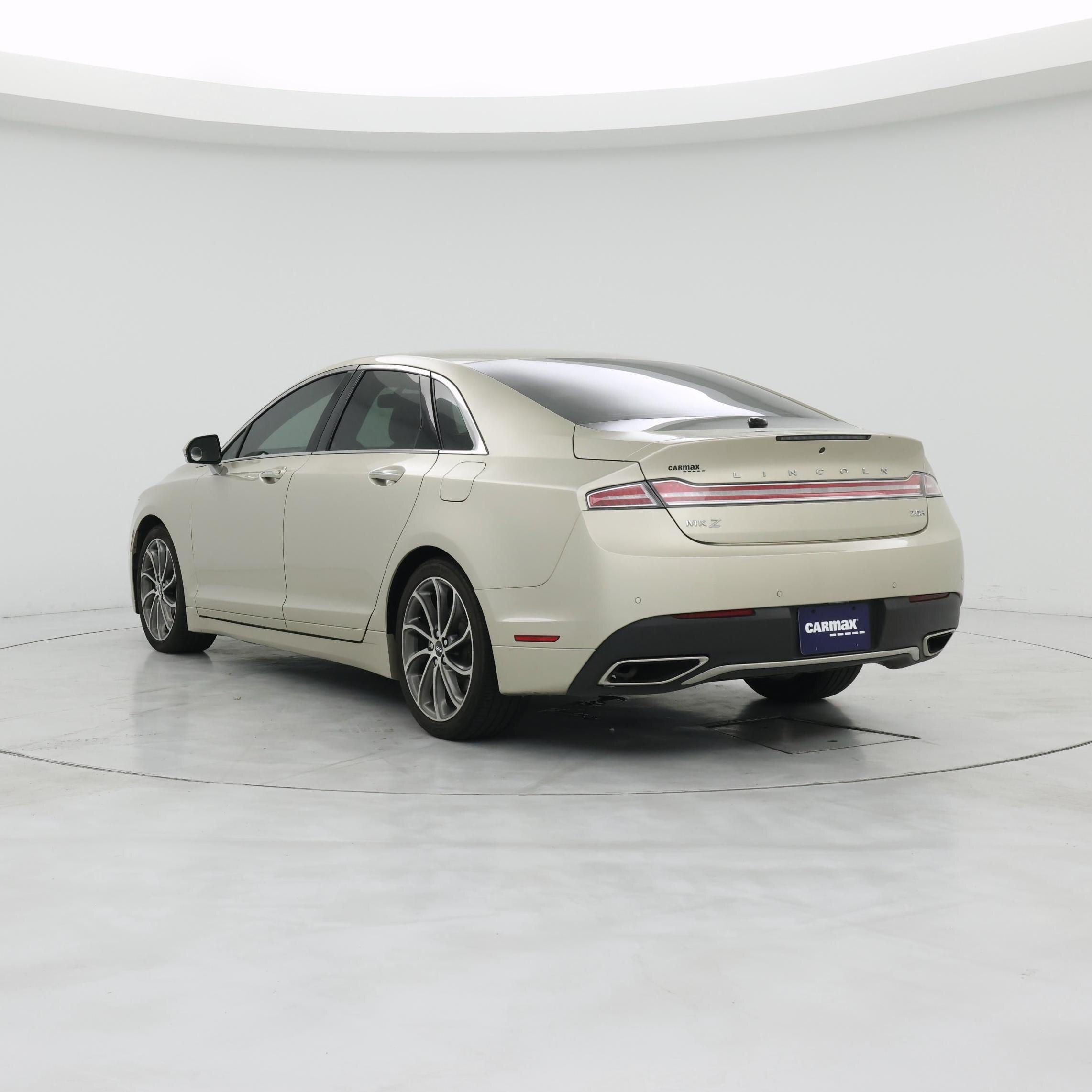 Thumbnail: 2017 Lincoln MKZ - 2