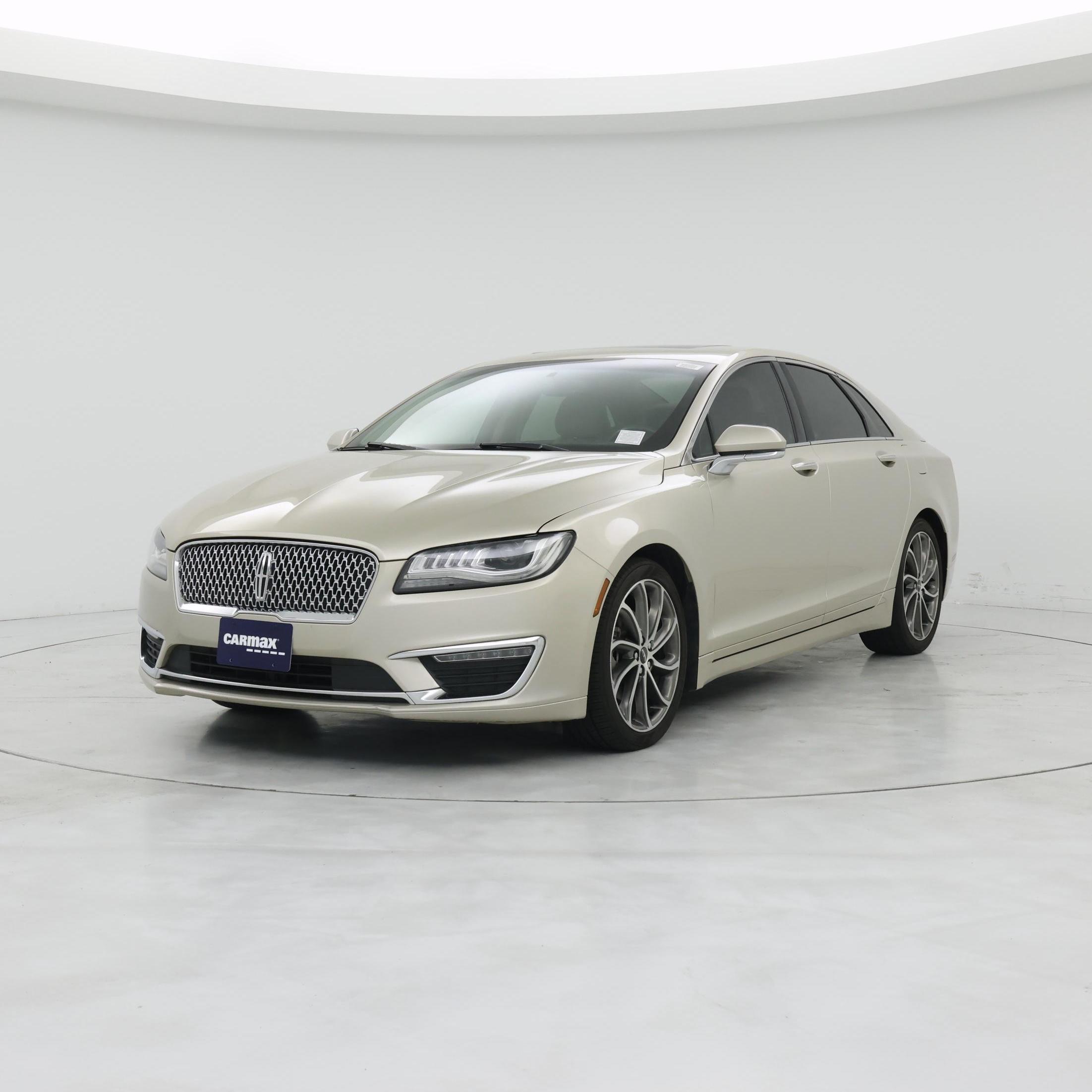 Thumbnail: 2017 Lincoln MKZ - 4