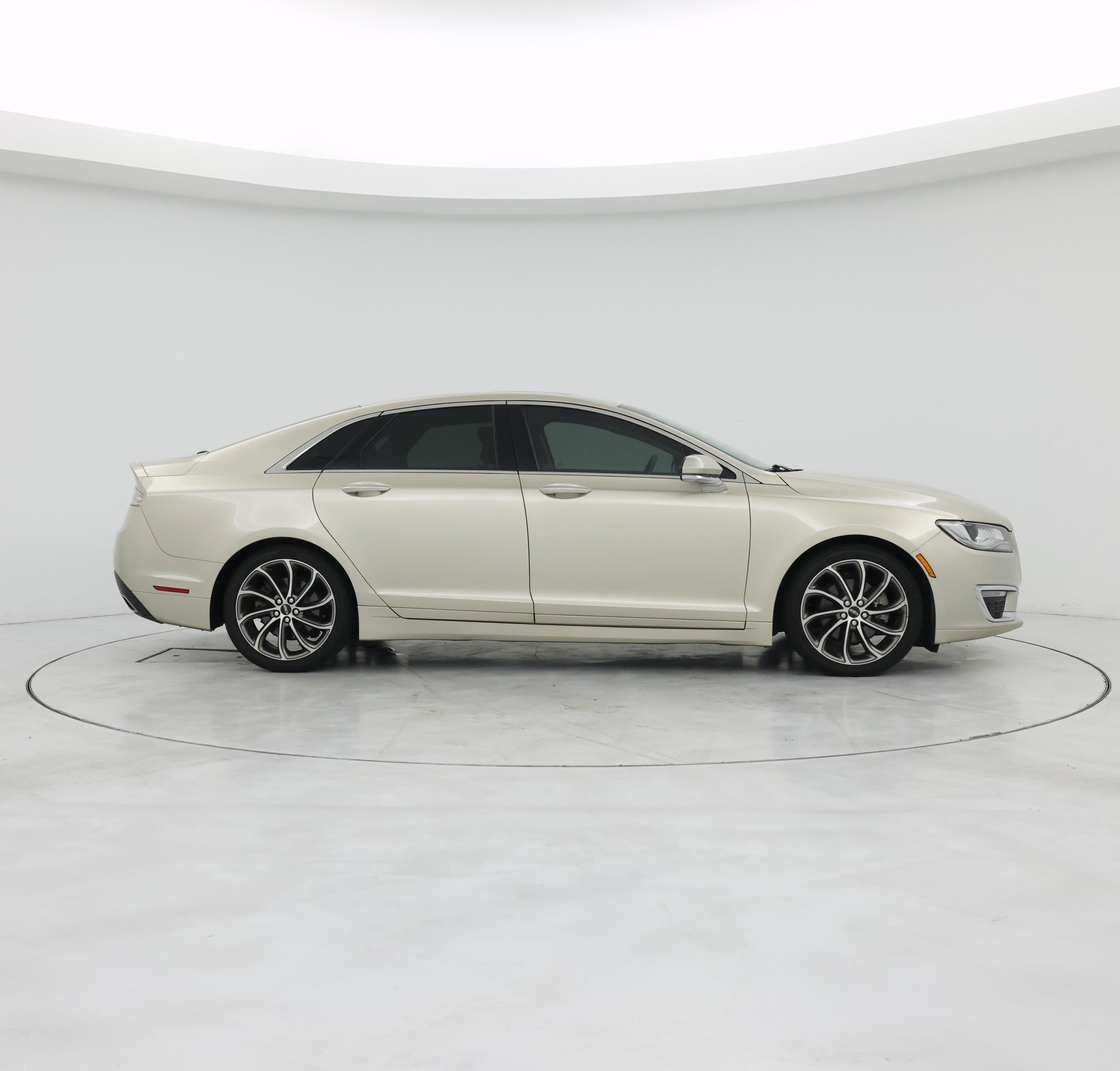 Thumbnail: 2017 Lincoln MKZ - 7