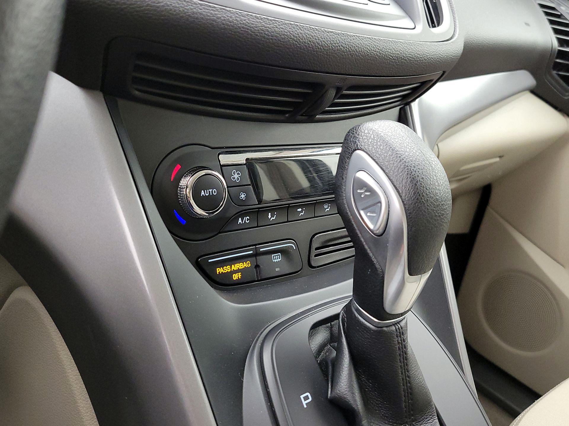 Thumbnail: 2016 Ford Escape - 16