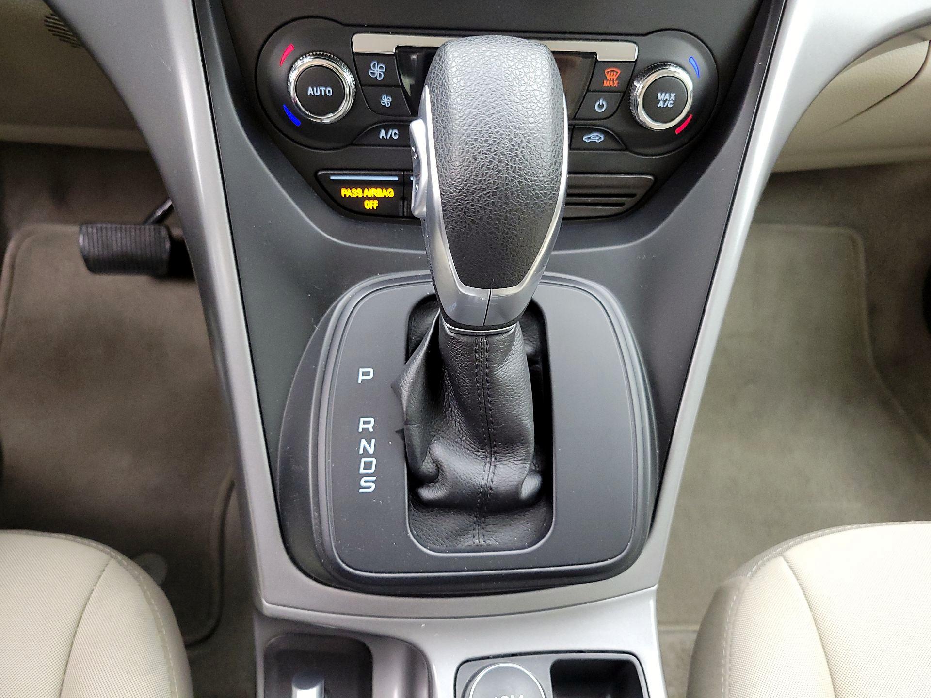 Thumbnail: 2016 Ford Escape - 17