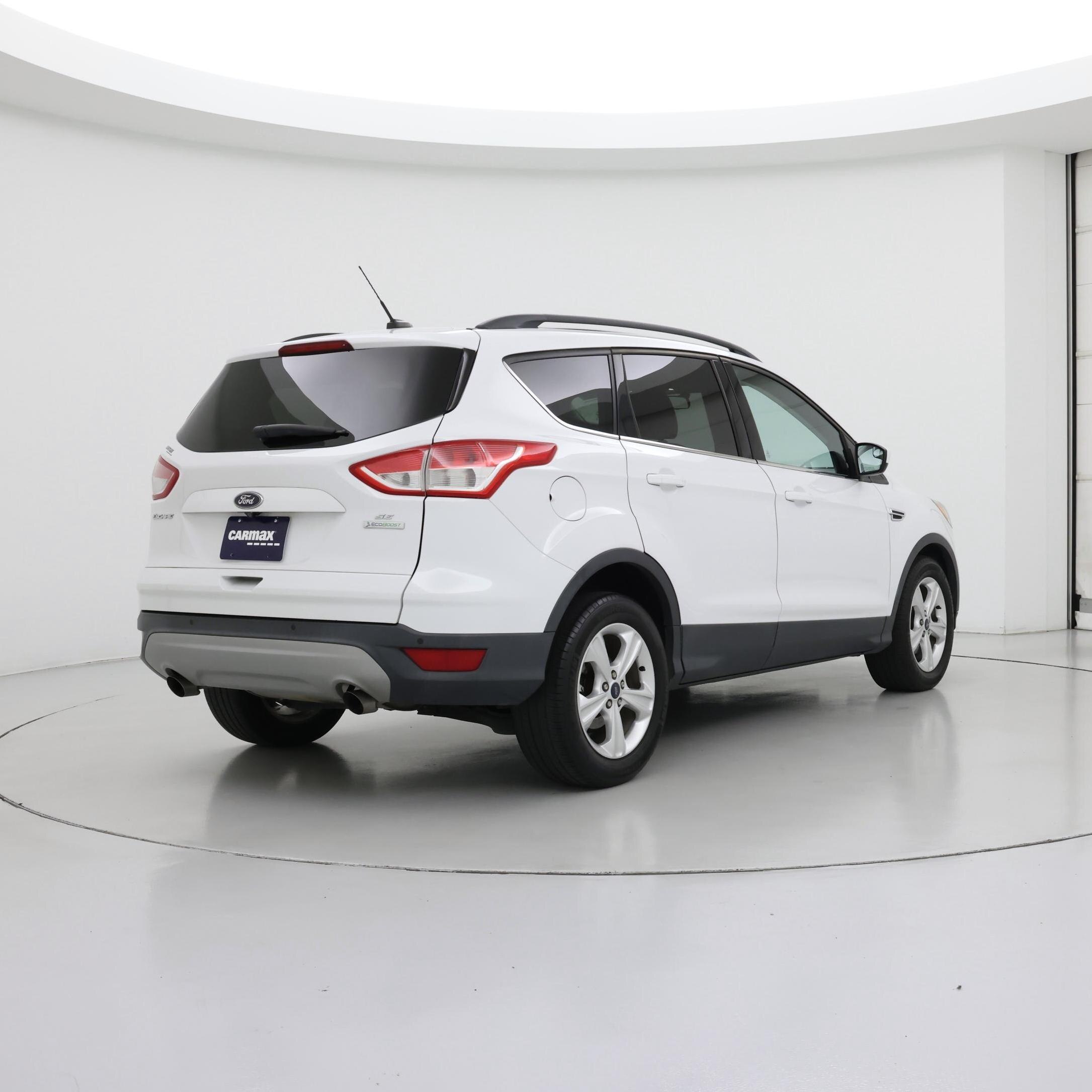 Thumbnail: 2016 Ford Escape - 8