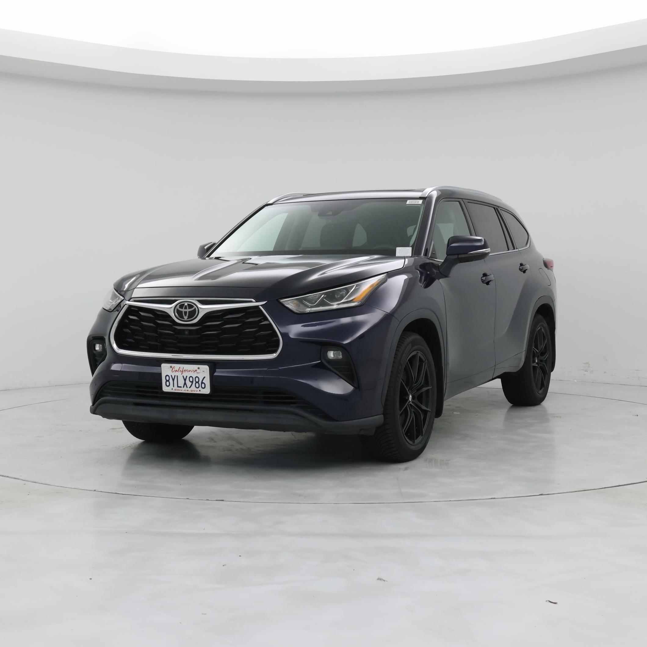 Thumbnail: 2021 Toyota Highlander - 4