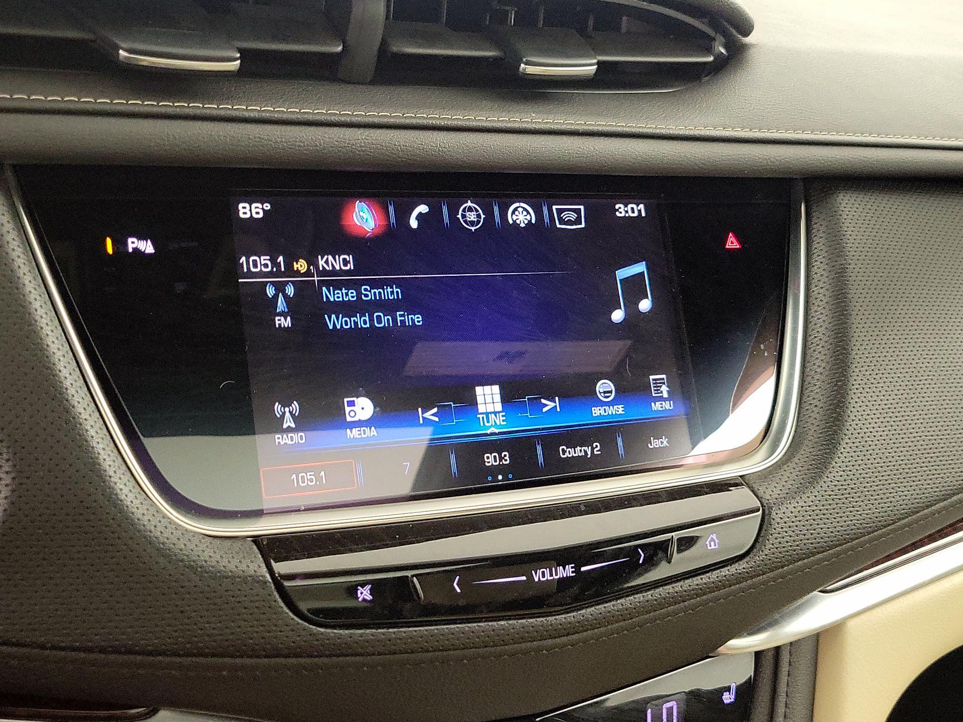 Thumbnail: 2017 Cadillac XT5 - 16