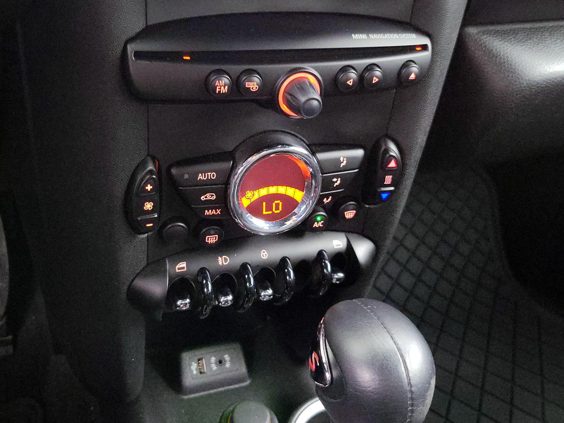 Thumbnail: 2015 MINI Cooper Coupe - 16