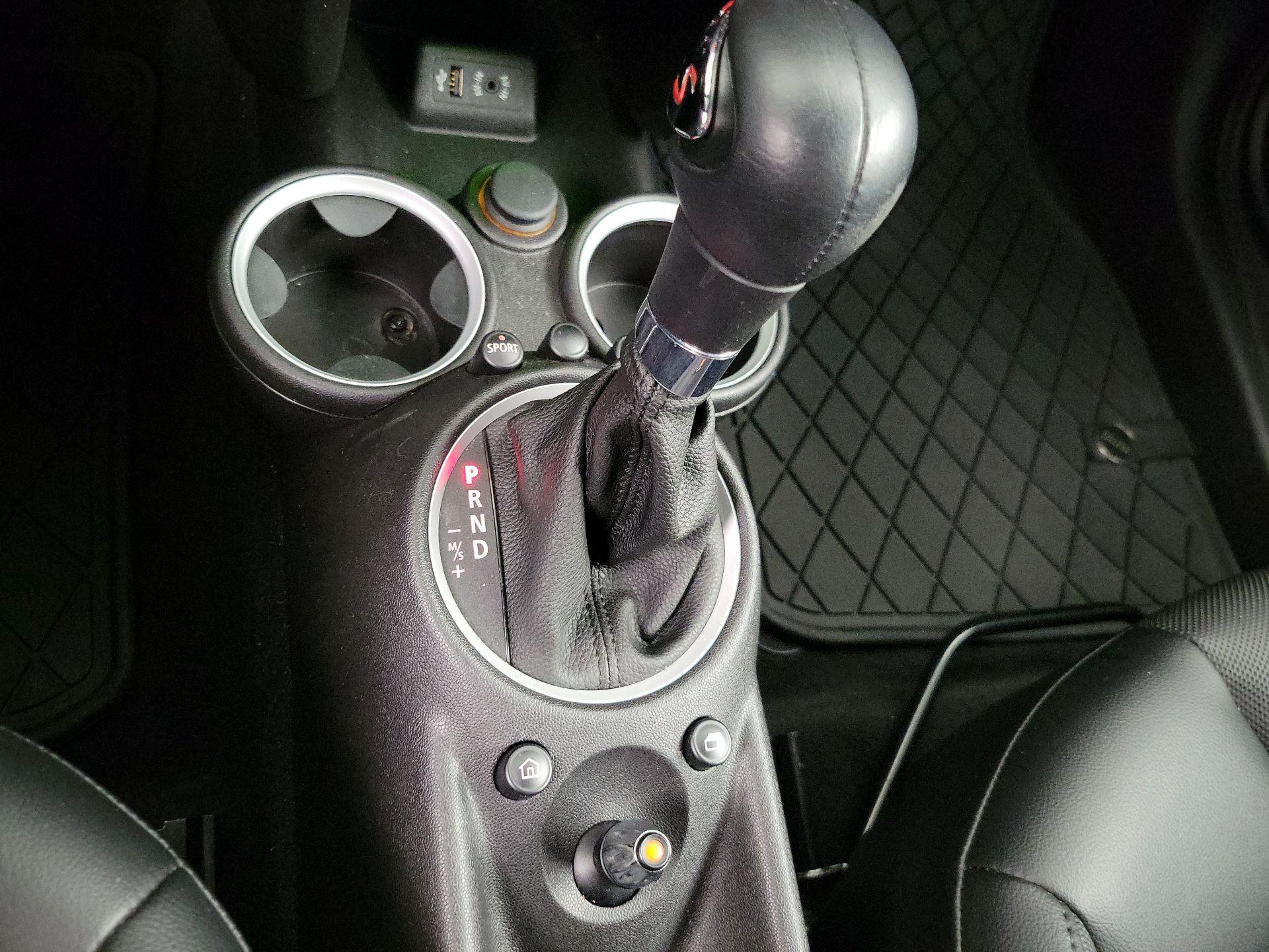 Thumbnail: 2015 MINI Cooper Coupe - 17