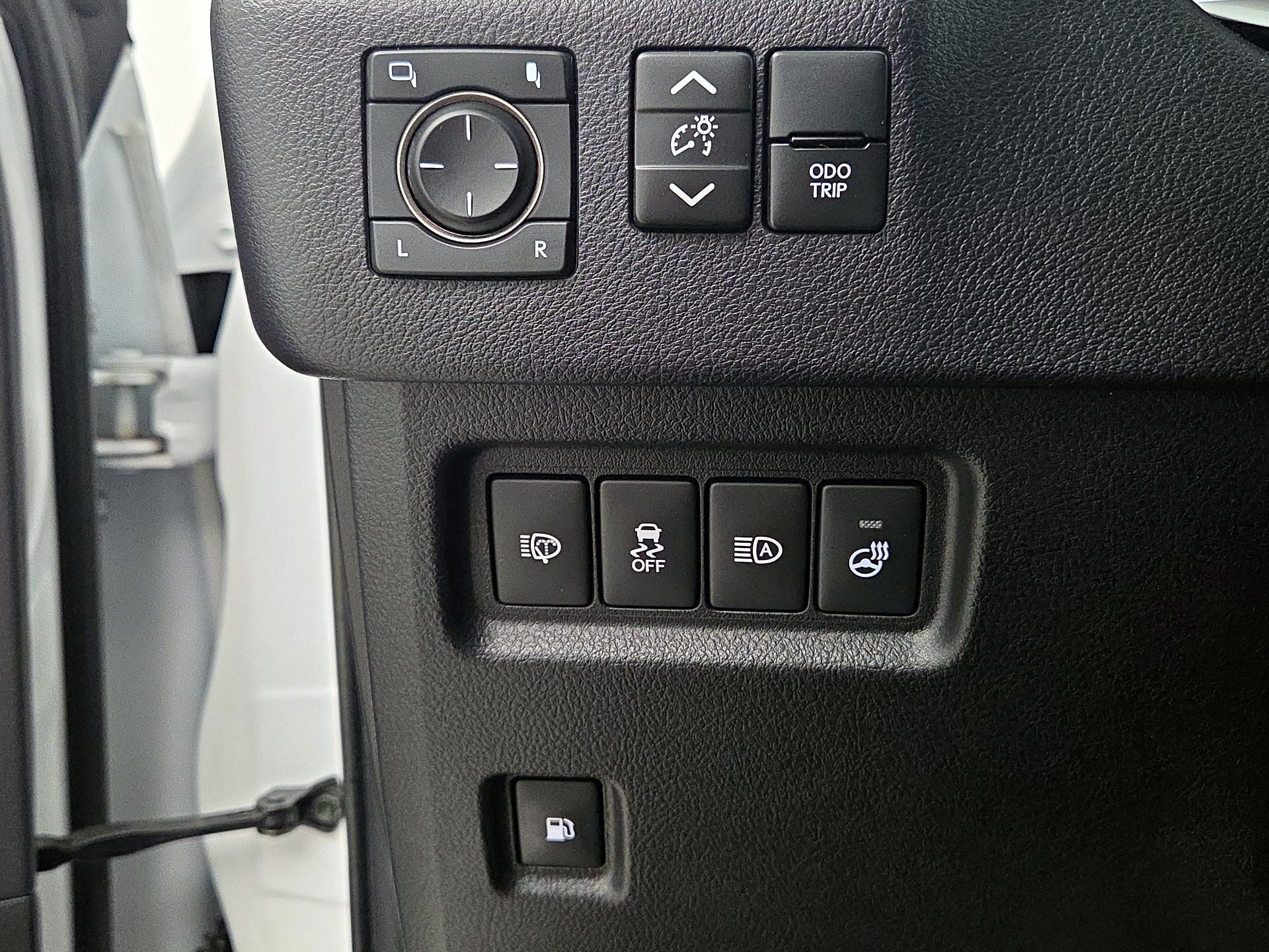 Thumbnail: 2021 Lexus GX - 13