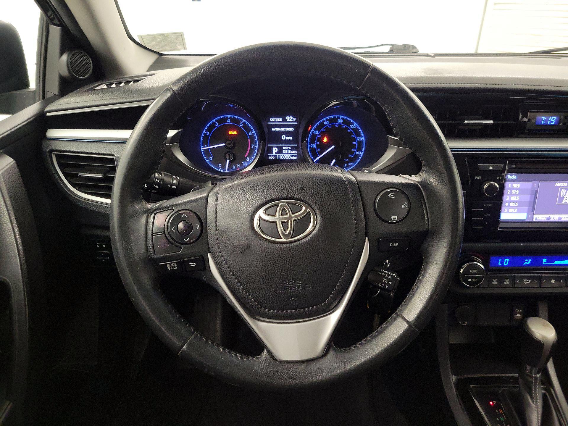 Thumbnail: 2014 Toyota Corolla - 10