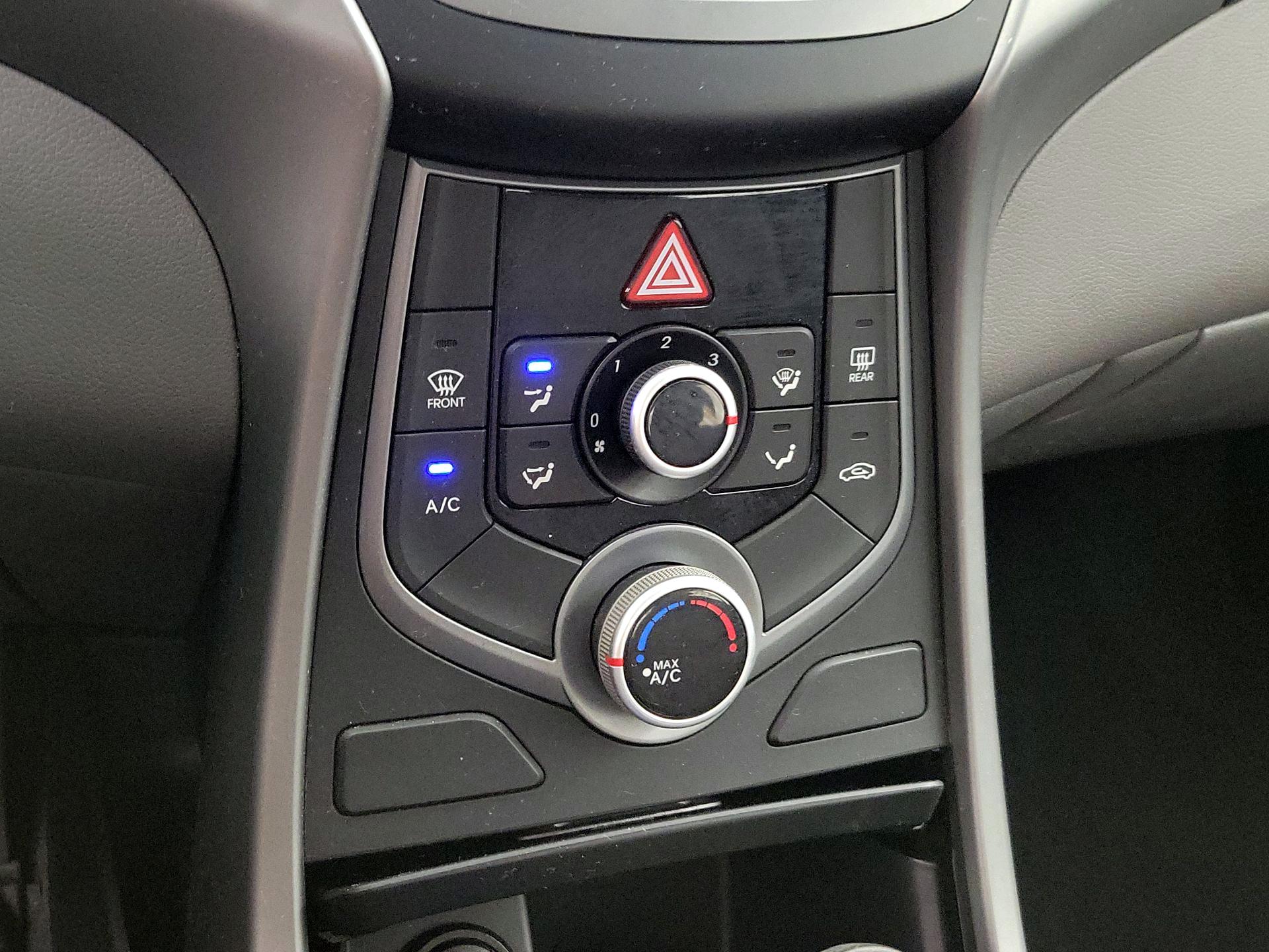 Thumbnail: 2014 Hyundai Elantra - 15