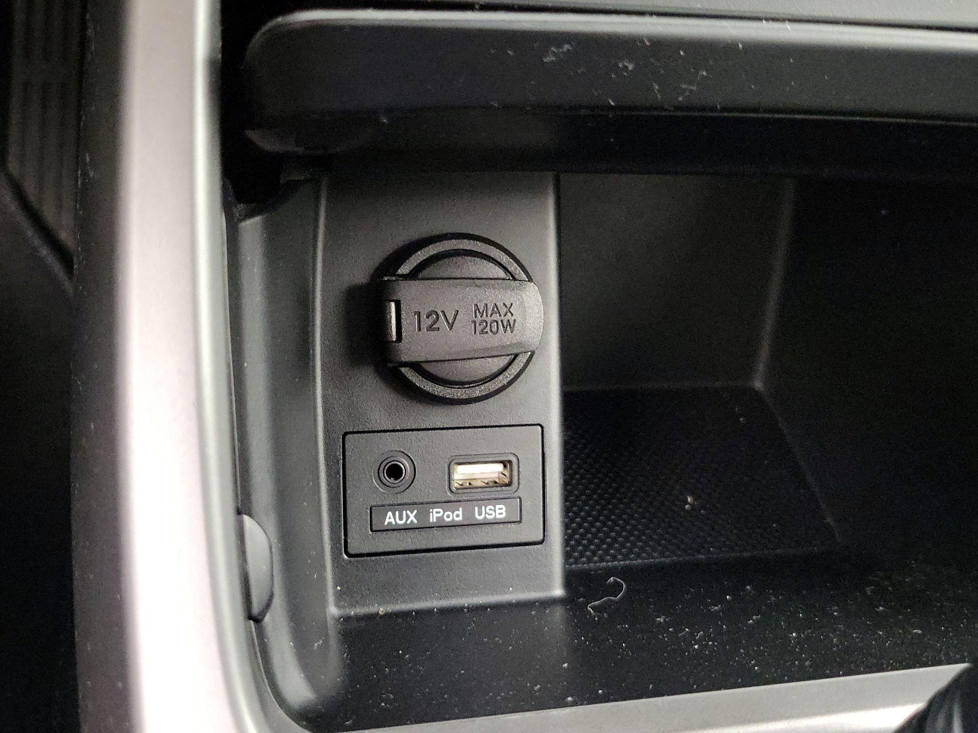 Thumbnail: 2014 Hyundai Elantra - 17