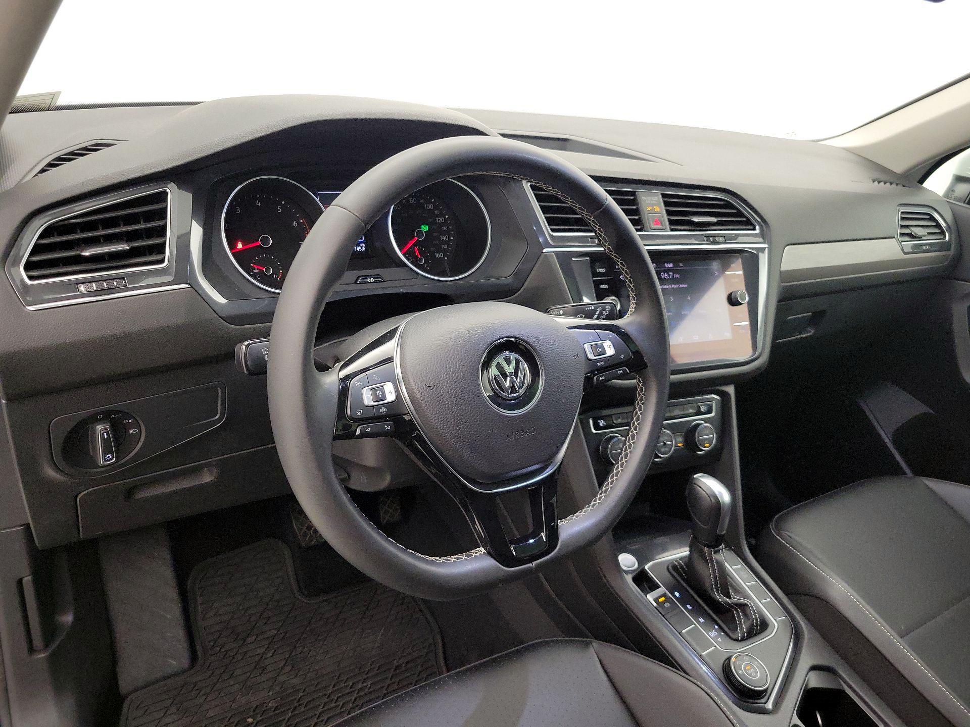Thumbnail: 2021 Volkswagen Tiguan - 9