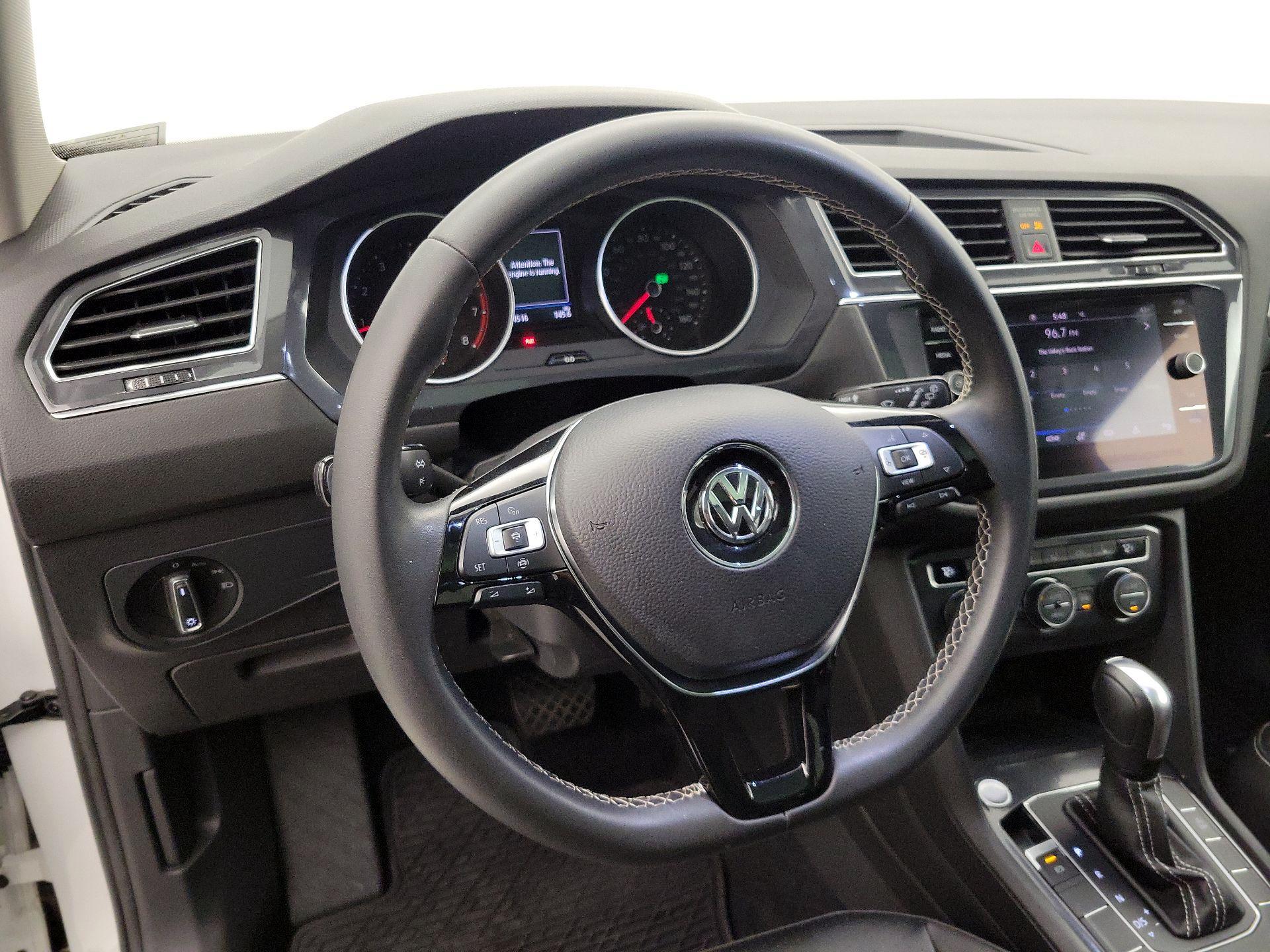 Thumbnail: 2021 Volkswagen Tiguan - 10