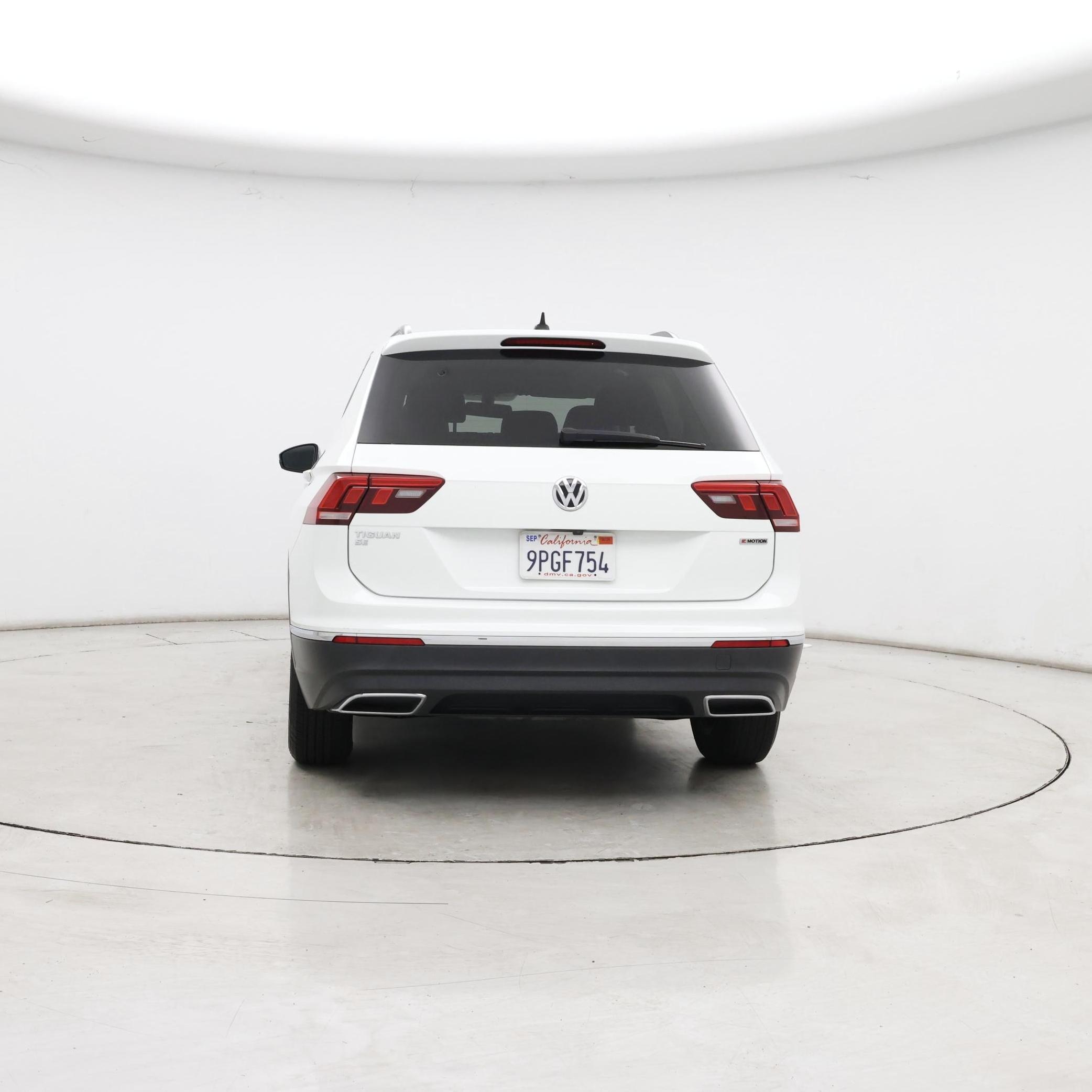 Thumbnail: 2021 Volkswagen Tiguan - 6