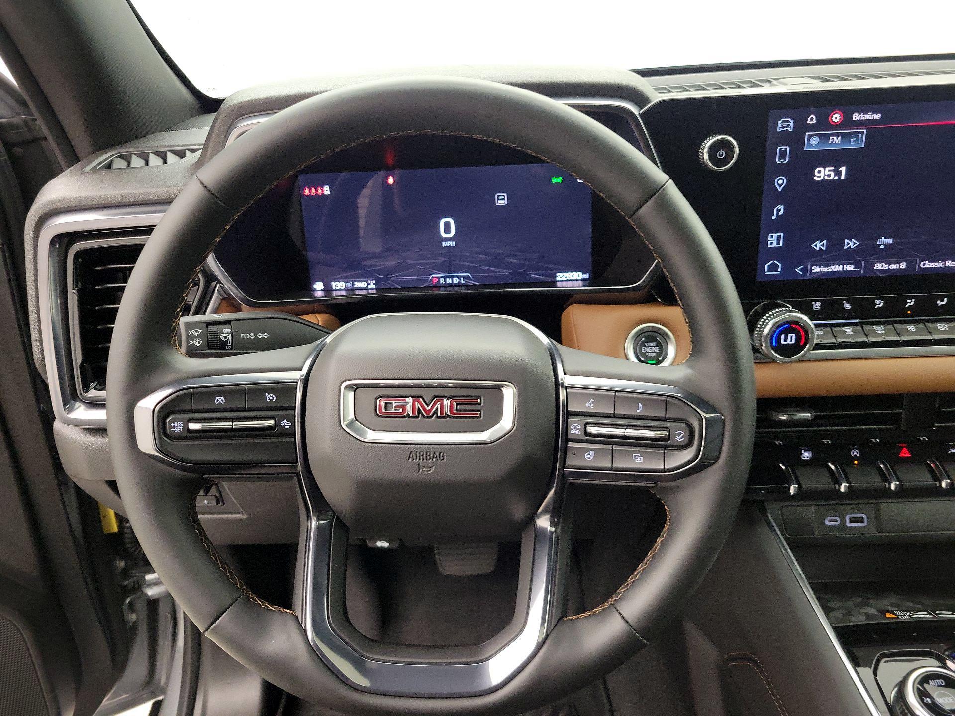 Thumbnail: 2024 GMC Canyon - 10