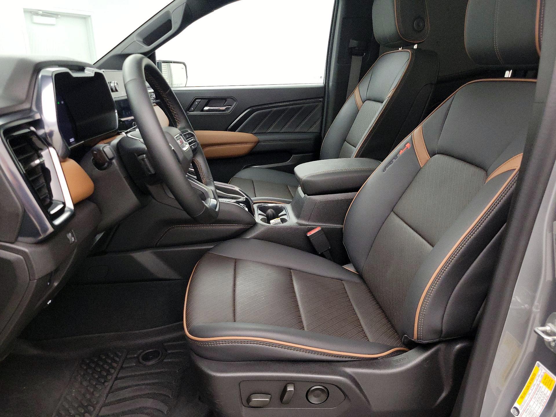 Thumbnail: 2024 GMC Canyon - 11