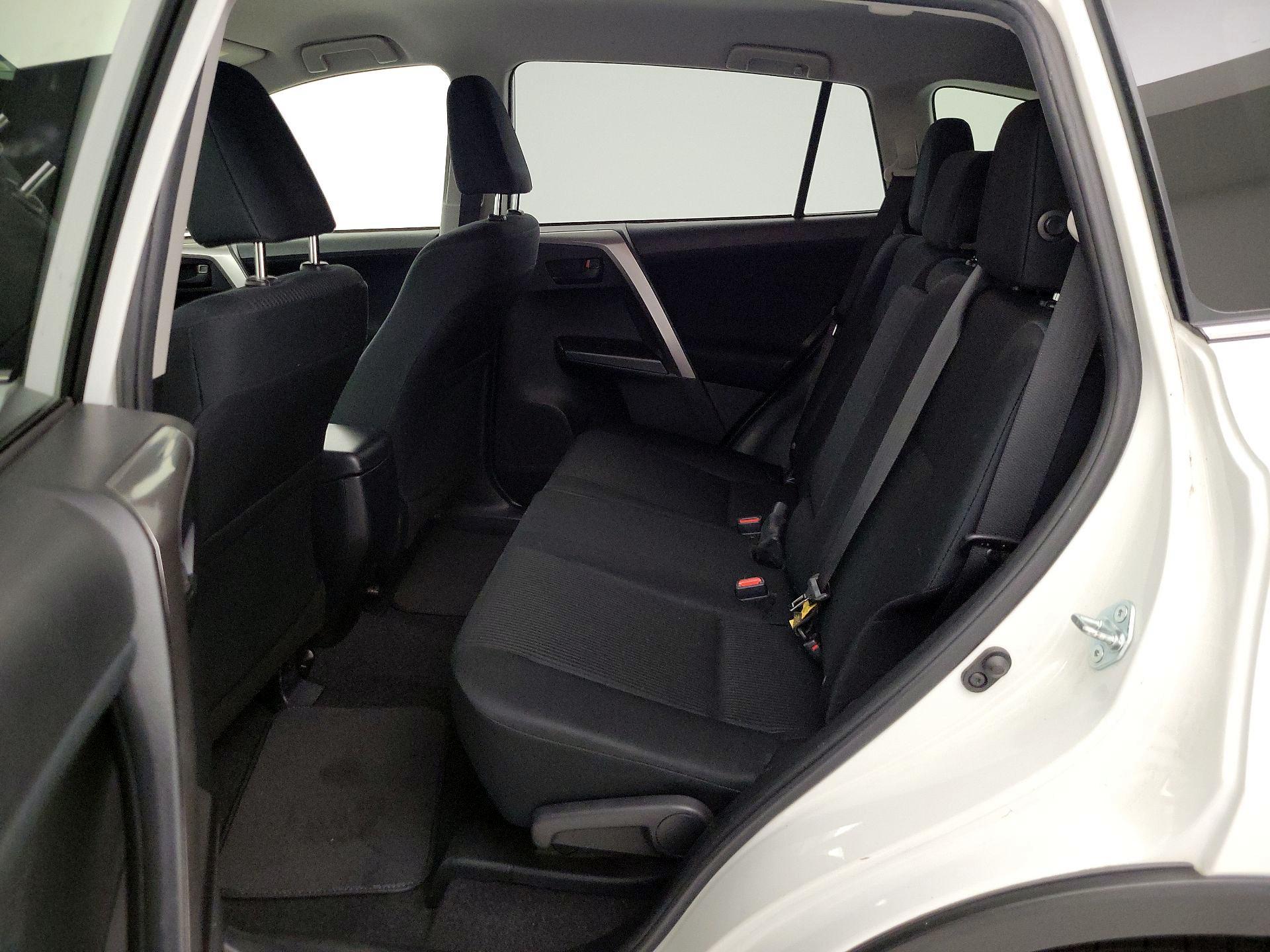 Thumbnail: 2017 Toyota RAV4 - 19
