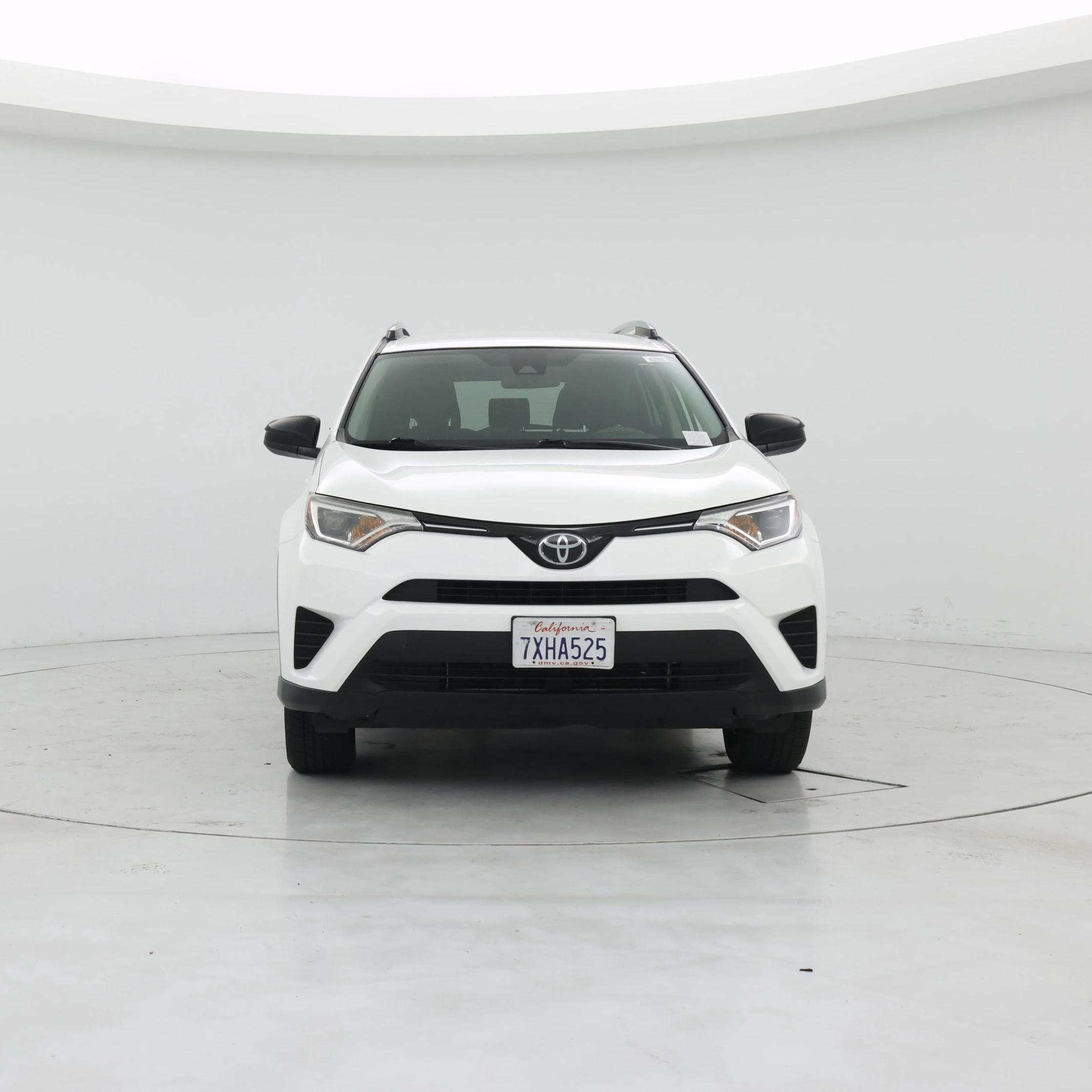 Thumbnail: 2017 Toyota RAV4 - 5